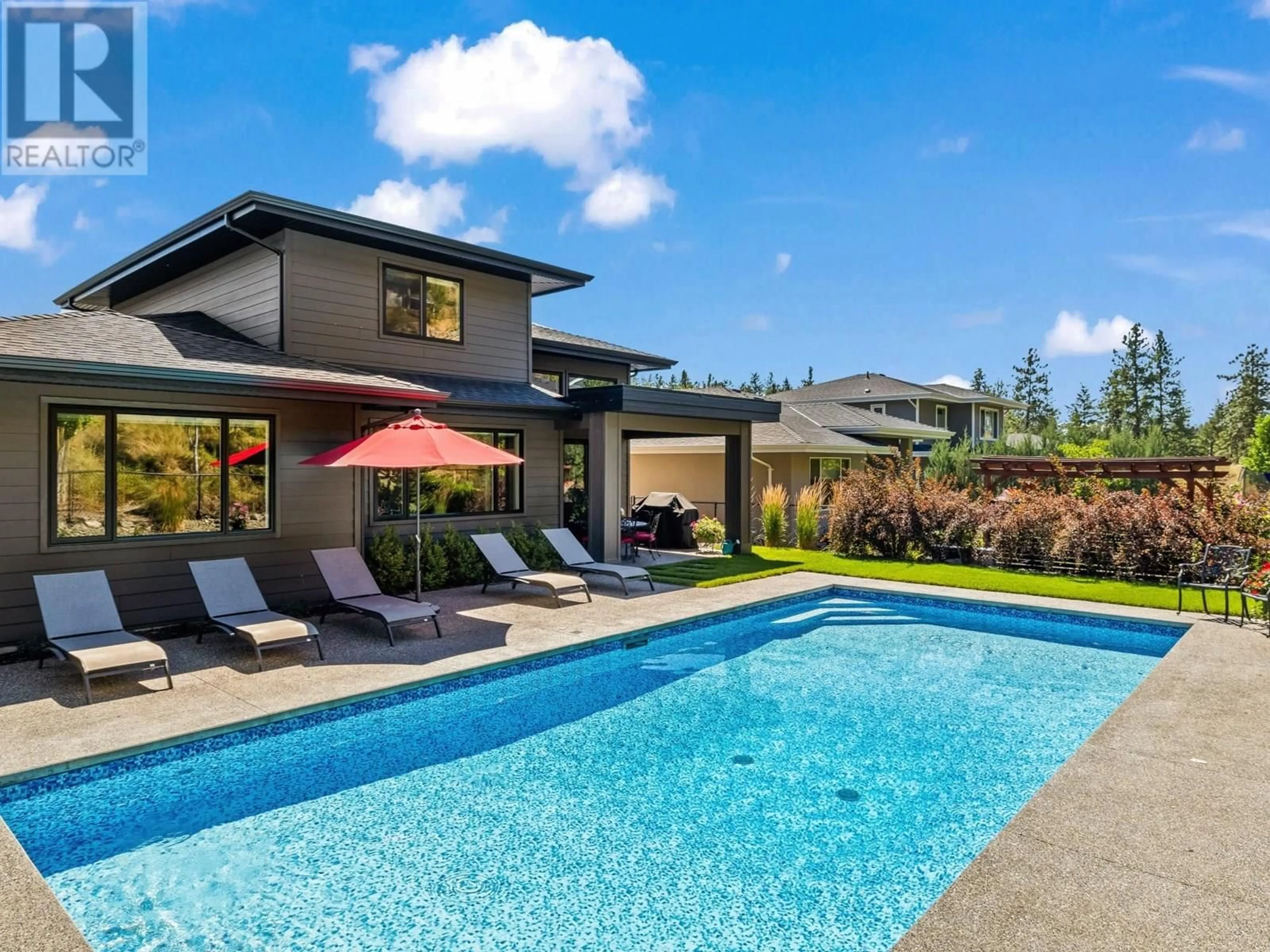 Pool for 80 FOREST EDGE DRIVE, Kelowna British Columbia V1V3G3