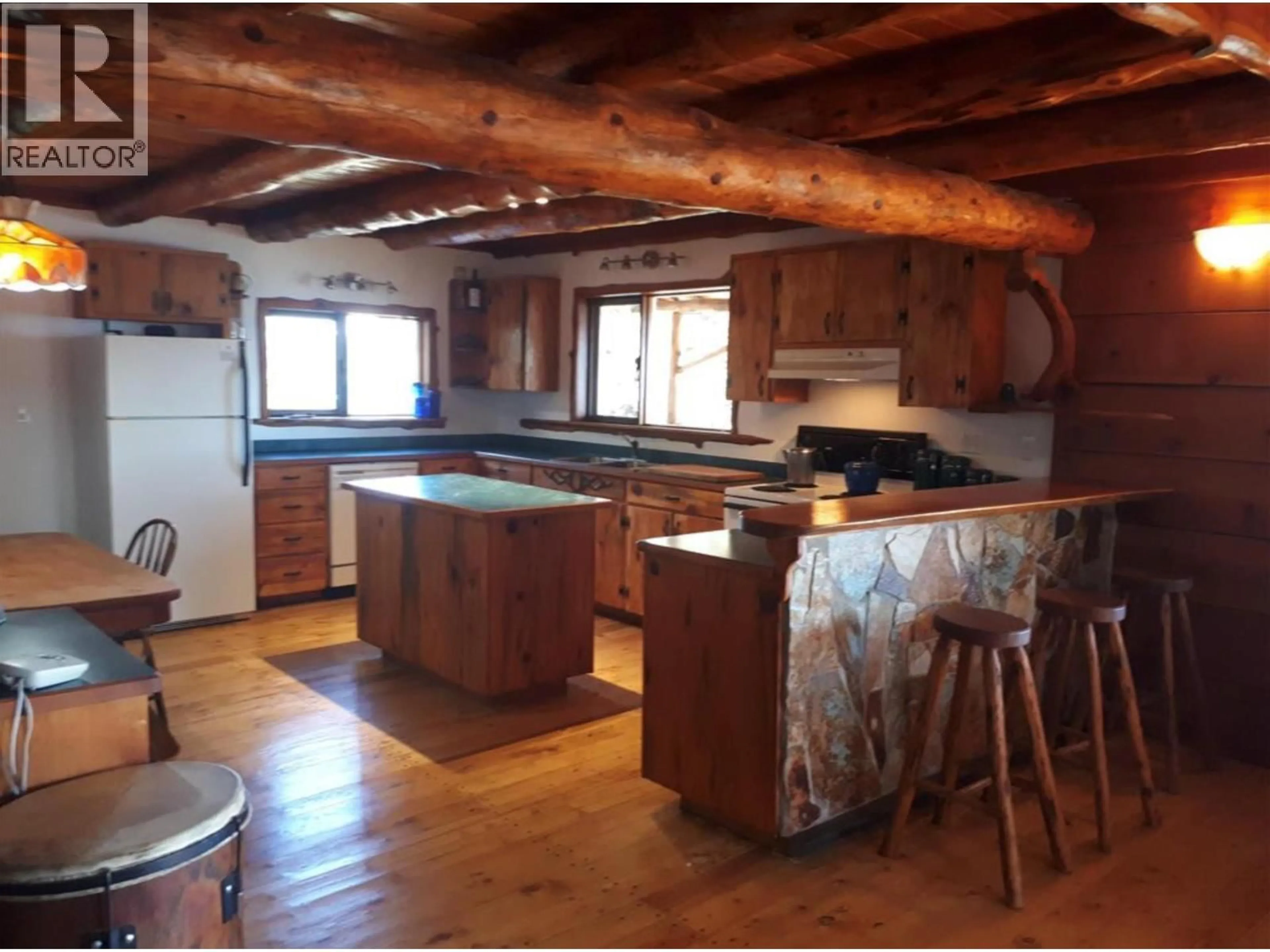 Unknown for 7142 FINTRY DELTA ROAD NORTH, Kelowna British Columbia V1Z3T9