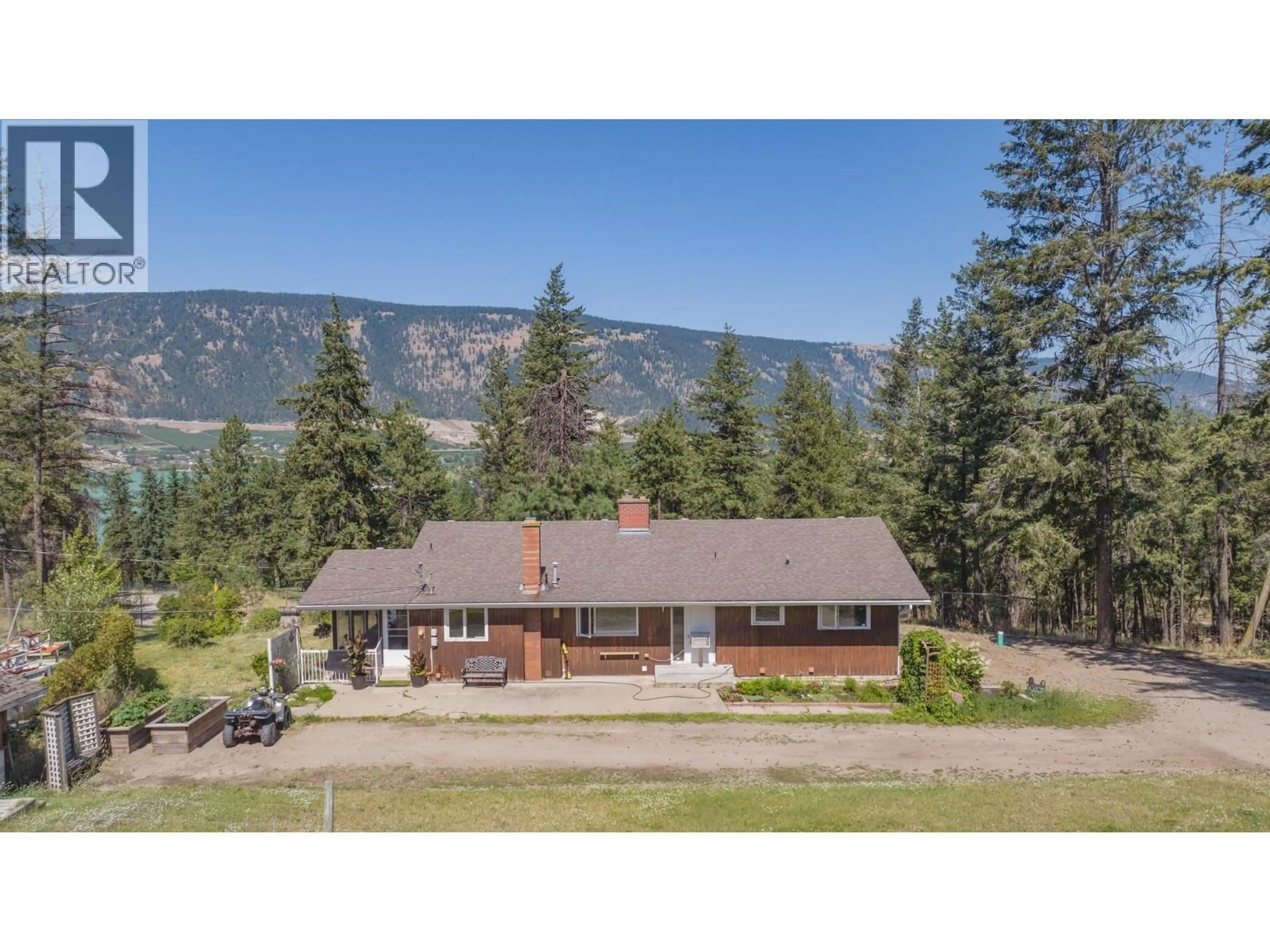 A pic from outside/outdoor area/front of a property/back of a property/a pic from drone, mountain view for 15291 MIDDLE BENCH ROAD, Oyama British Columbia V4V2C5