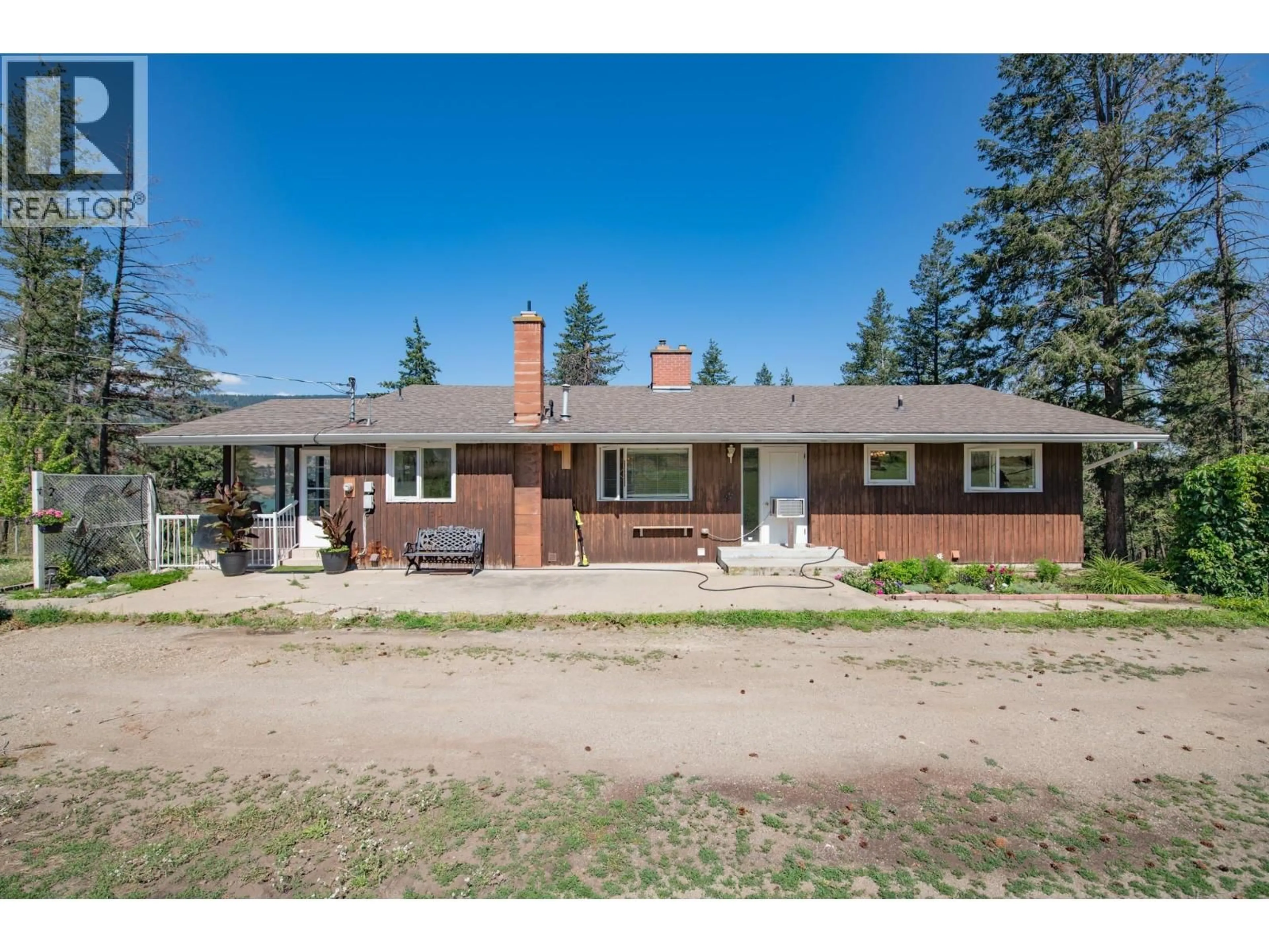 A pic from outside/outdoor area/front of a property/back of a property/a pic from drone, street for 15291 MIDDLE BENCH ROAD, Oyama British Columbia V4V2C5