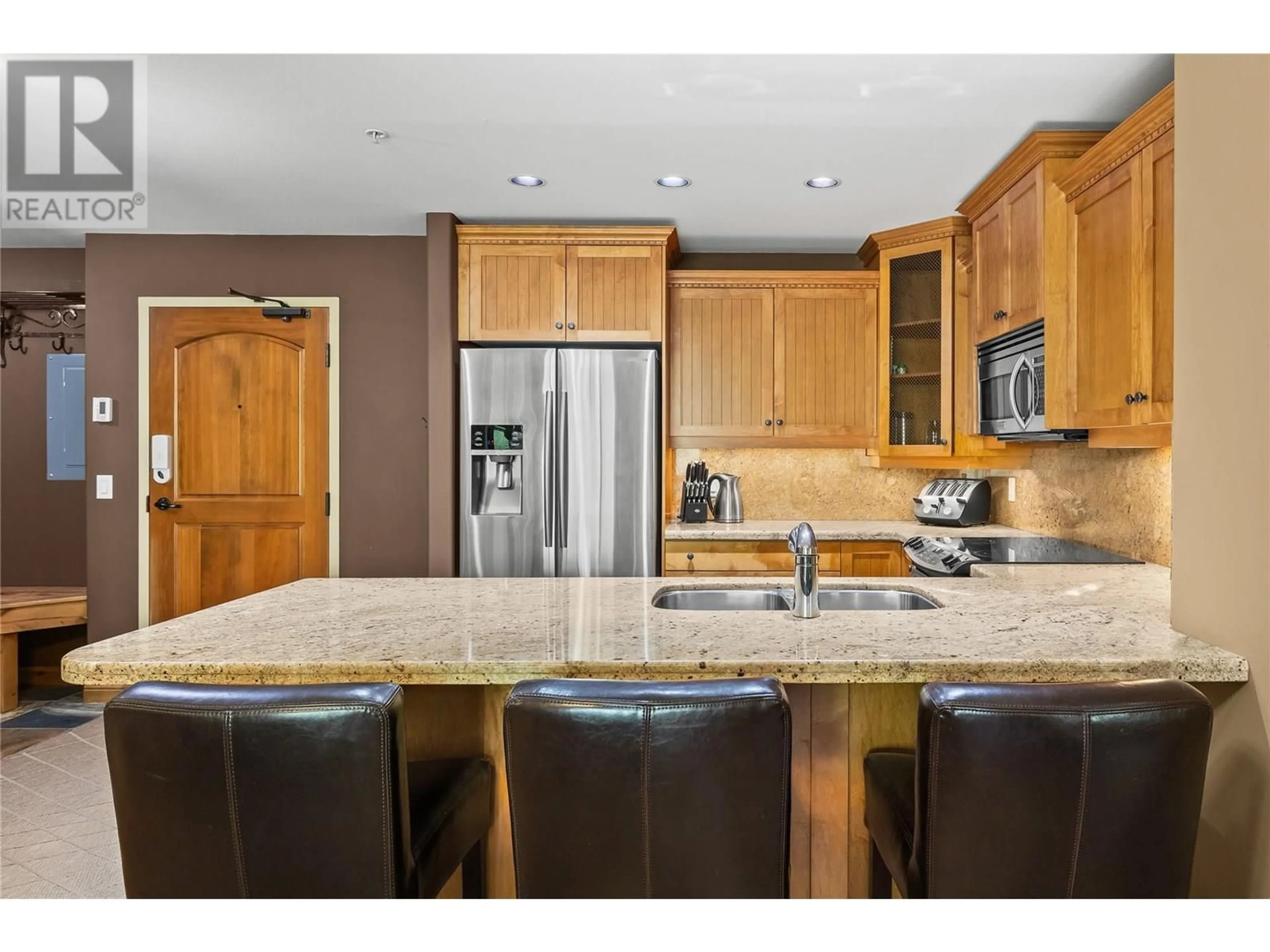 Open concept kitchen, unknown for 606 - 7700 PORCUPINE ROAD, Big White British Columbia V1P1P3