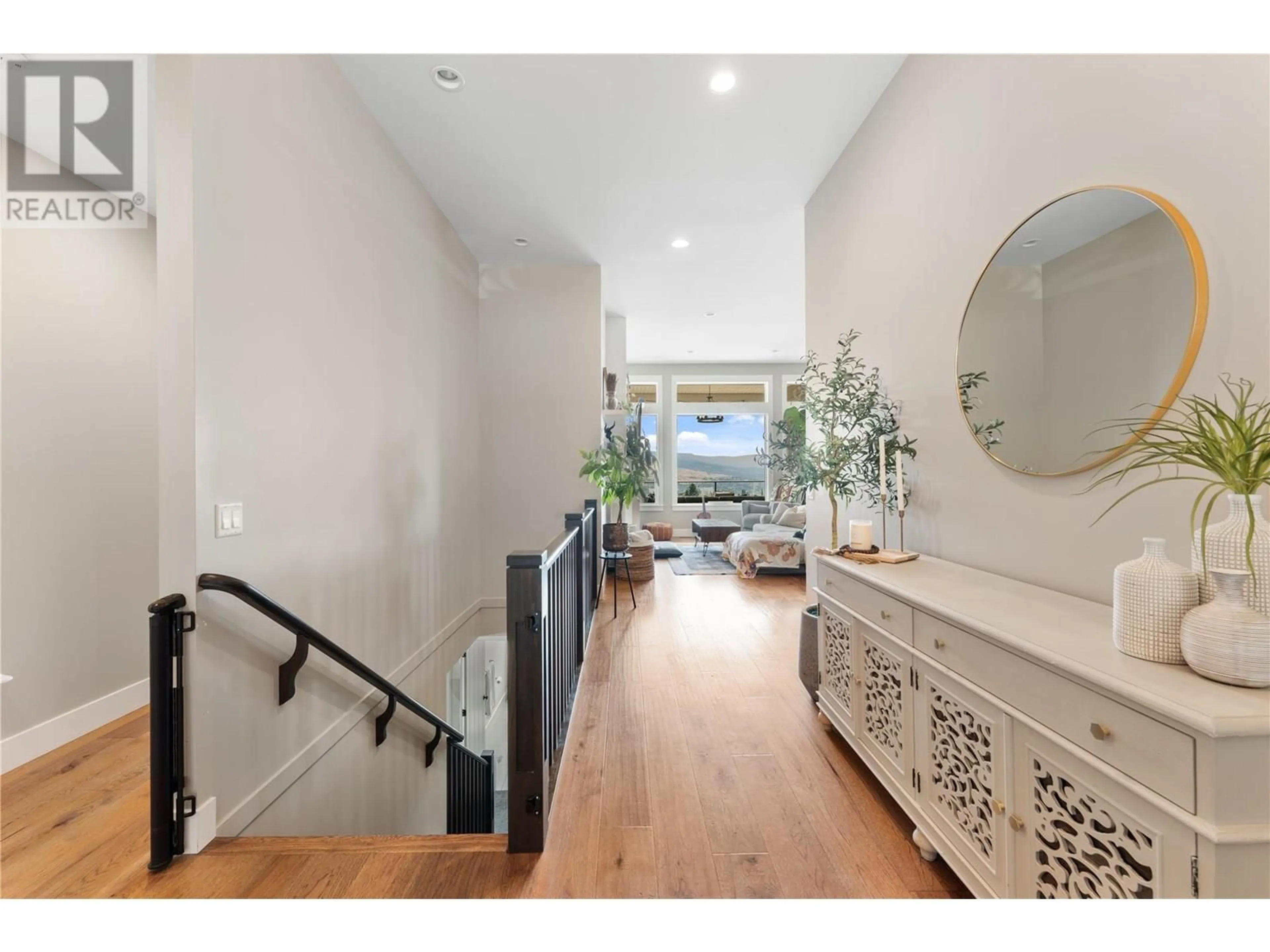 Indoor entryway for 13301 APEX LANE, Lake Country British Columbia V4V2W3