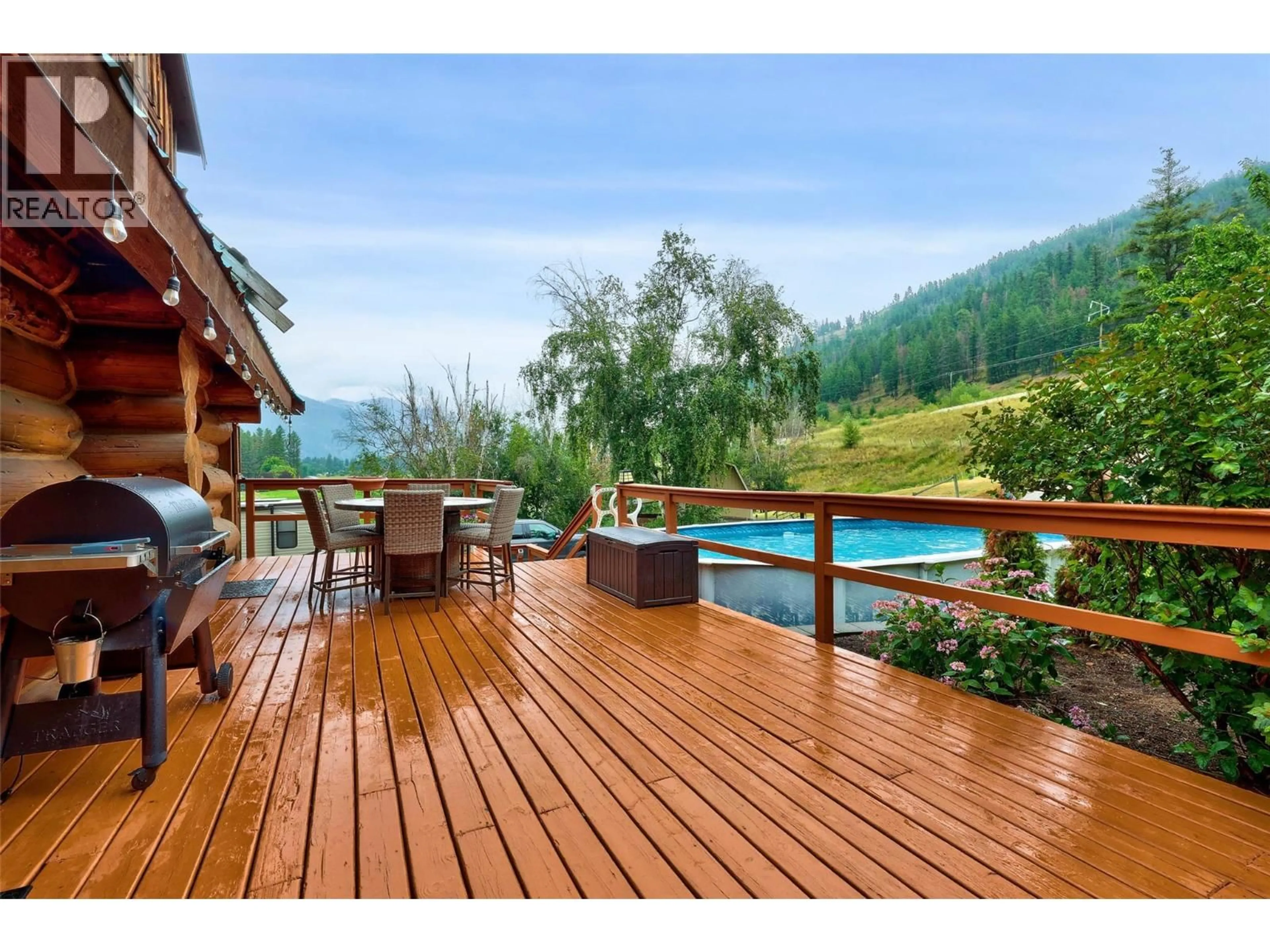 Patio, mountain view for 601 YELLOWHEAD HIGHWAY SOUTH, McLure British Columbia V0E2H0