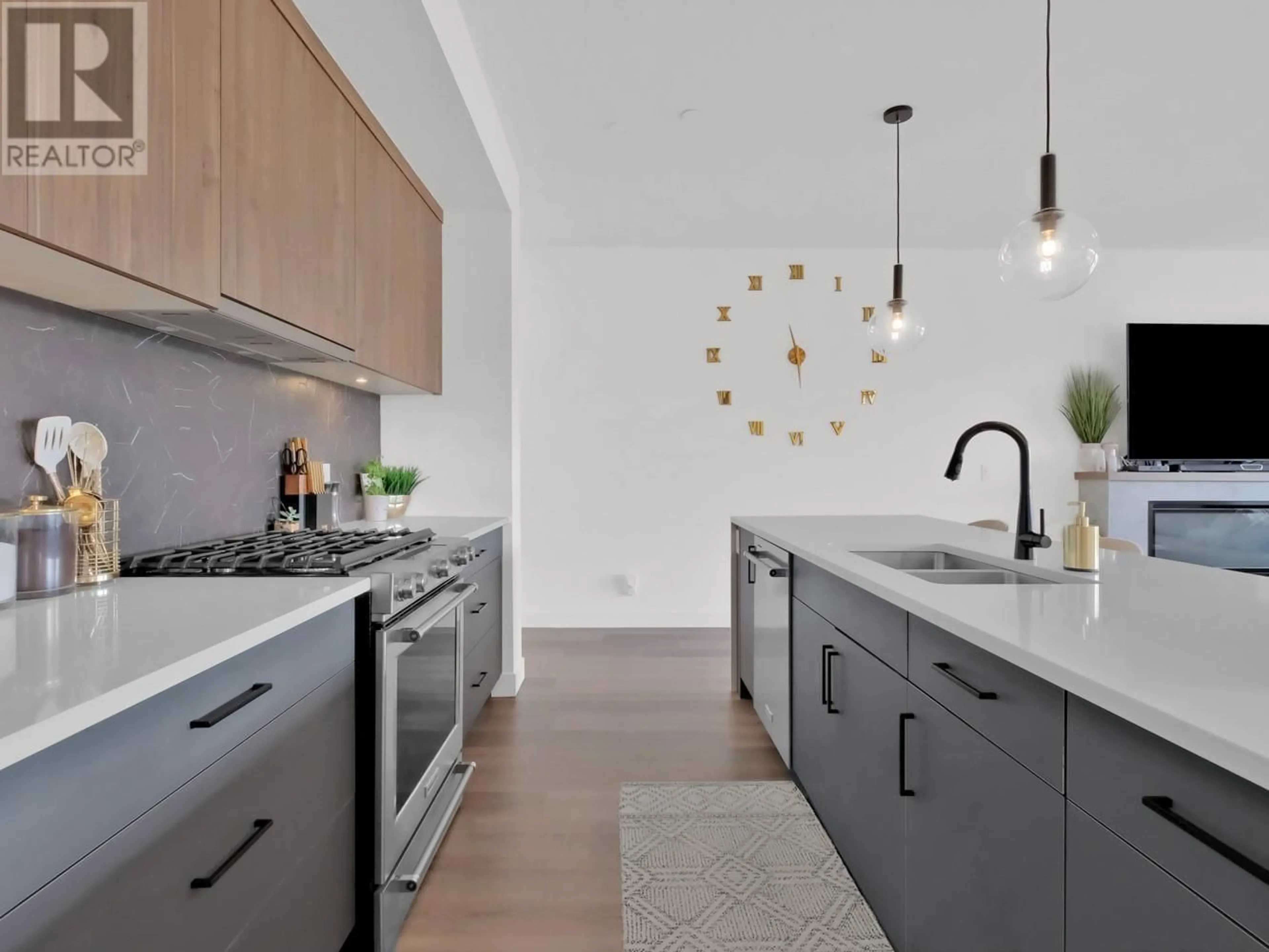 Contemporary kitchen, unknown for 114 - 2735 SHANNON LAKE ROAD, West Kelowna British Columbia V4T1V6