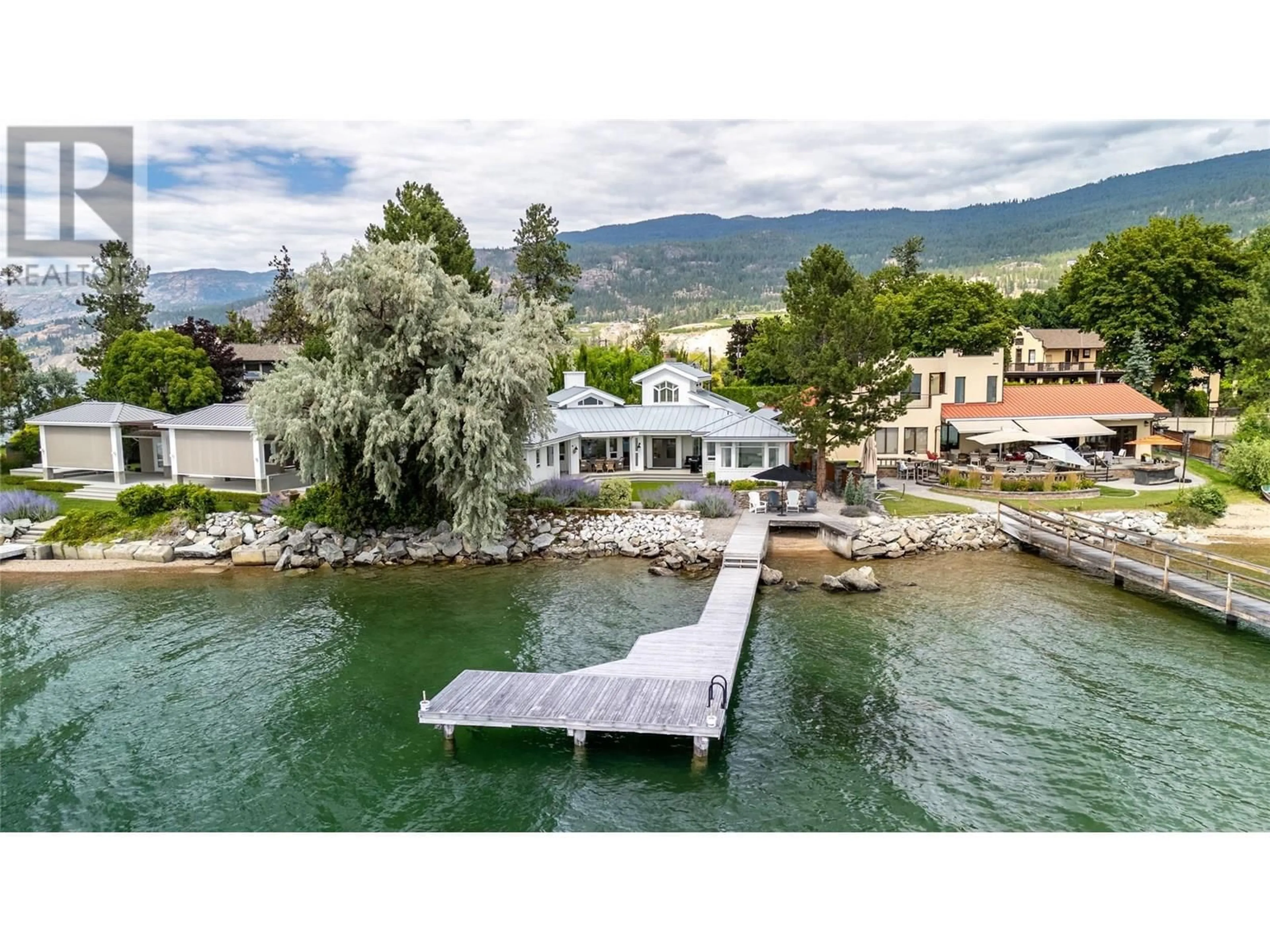 A pic from outside/outdoor area/front of a property/back of a property/a pic from drone, water/lake/river/ocean view for 40 ROBINSON POINT ROAD, Naramata British Columbia V0H1N1