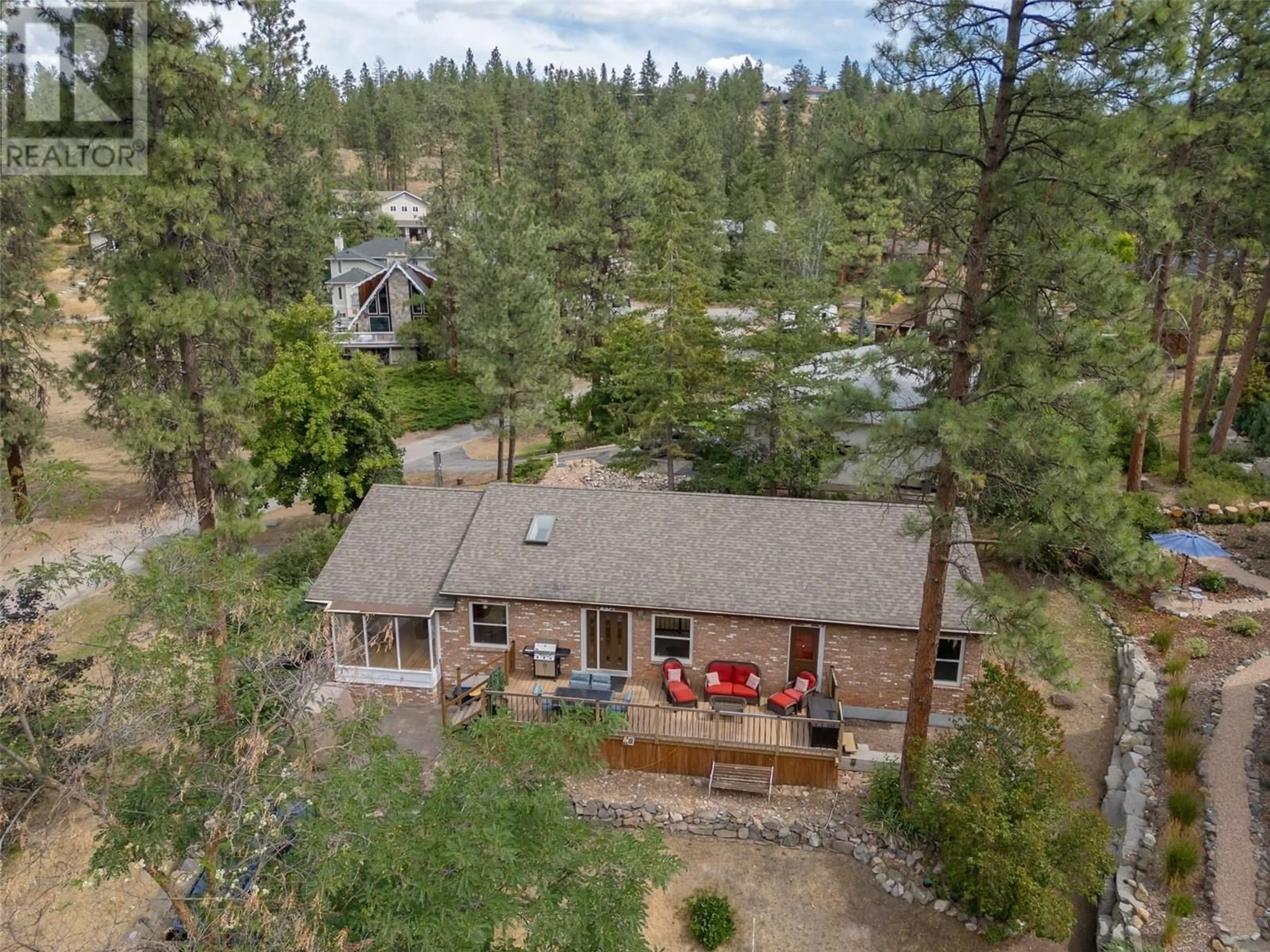 A pic from outside/outdoor area/front of a property/back of a property/a pic from drone, unknown for 104 SAND DRIVE, Kaleden British Columbia V0H1K0