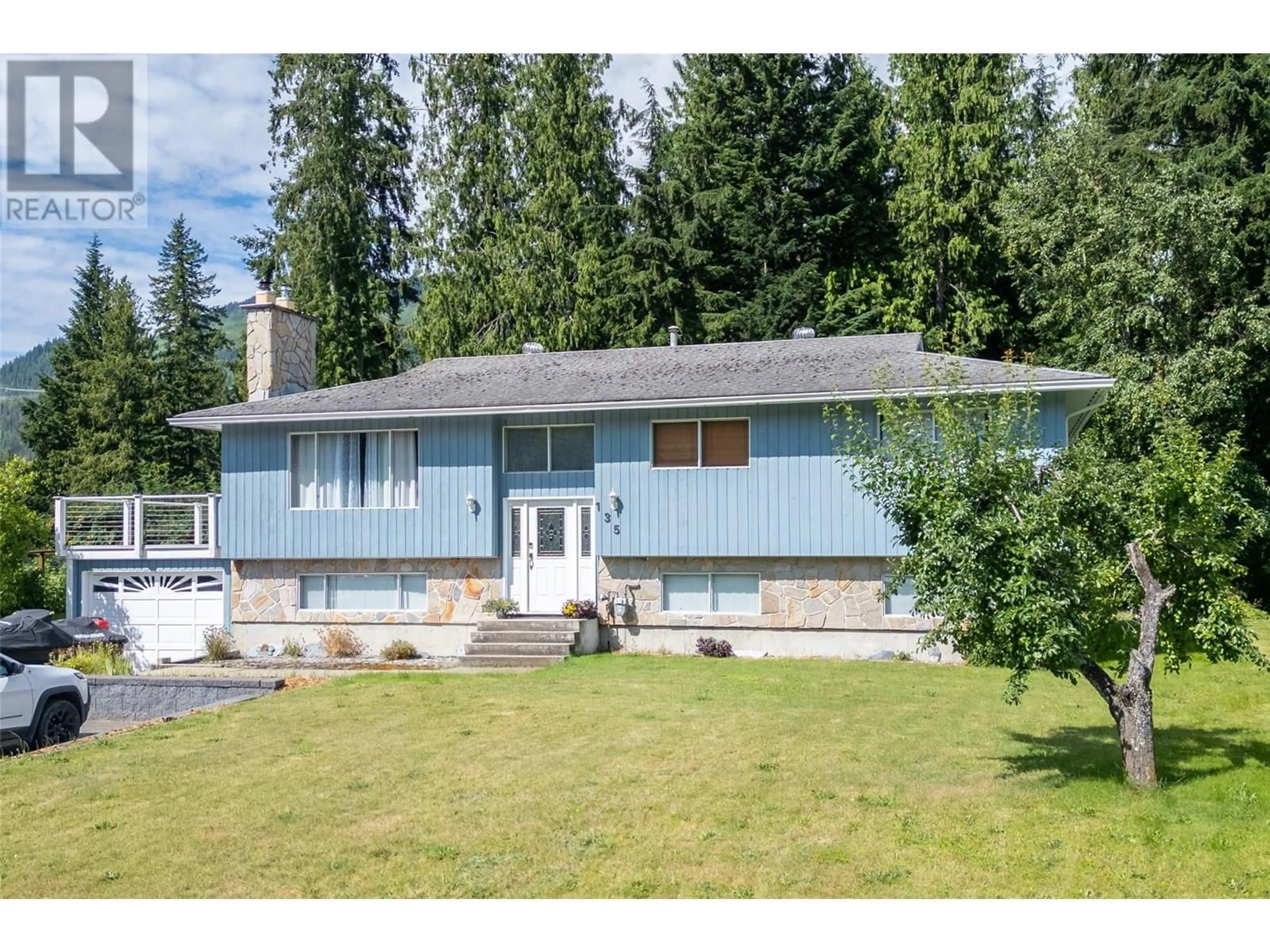 A pic from outside/outdoor area/front of a property/back of a property/a pic from drone, unknown for 135 COLBECK ROAD, Revelstoke British Columbia V0E2S0