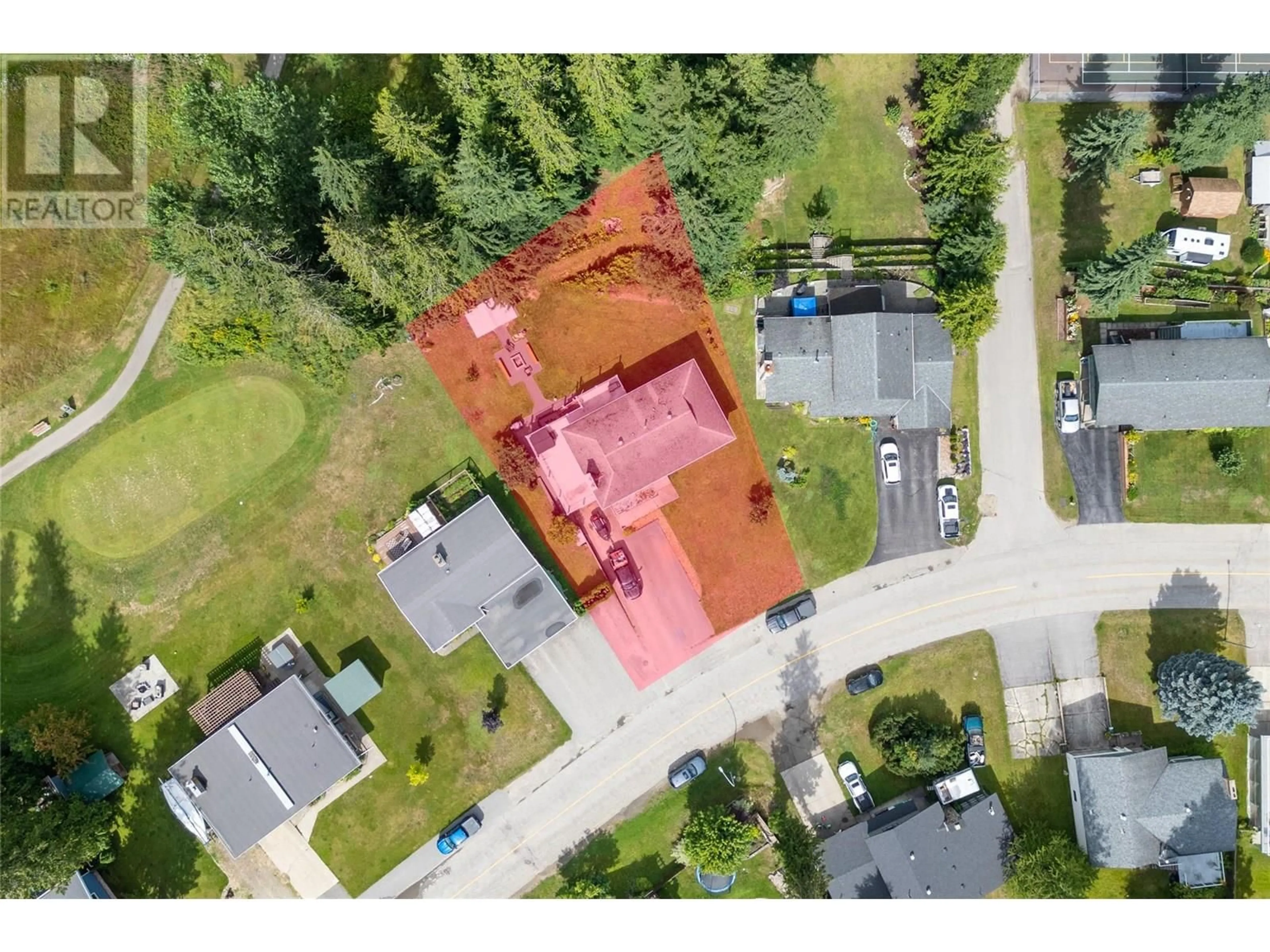 A pic from outside/outdoor area/front of a property/back of a property/a pic from drone, street for 135 COLBECK ROAD, Revelstoke British Columbia V0E2S0