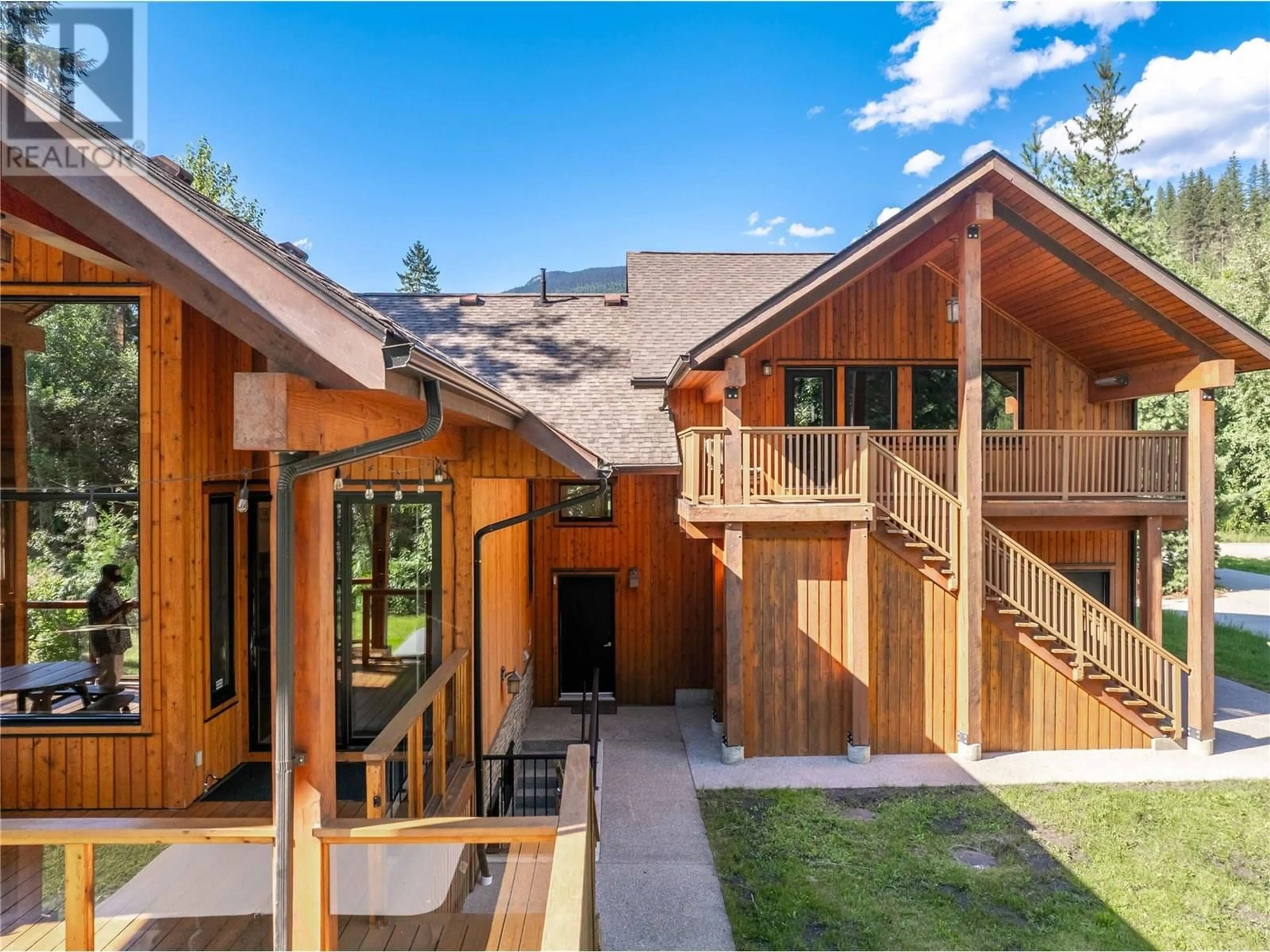 Unknown for 2077 MOUNTAIN GATE ROAD, Revelstoke British Columbia V0E2S3