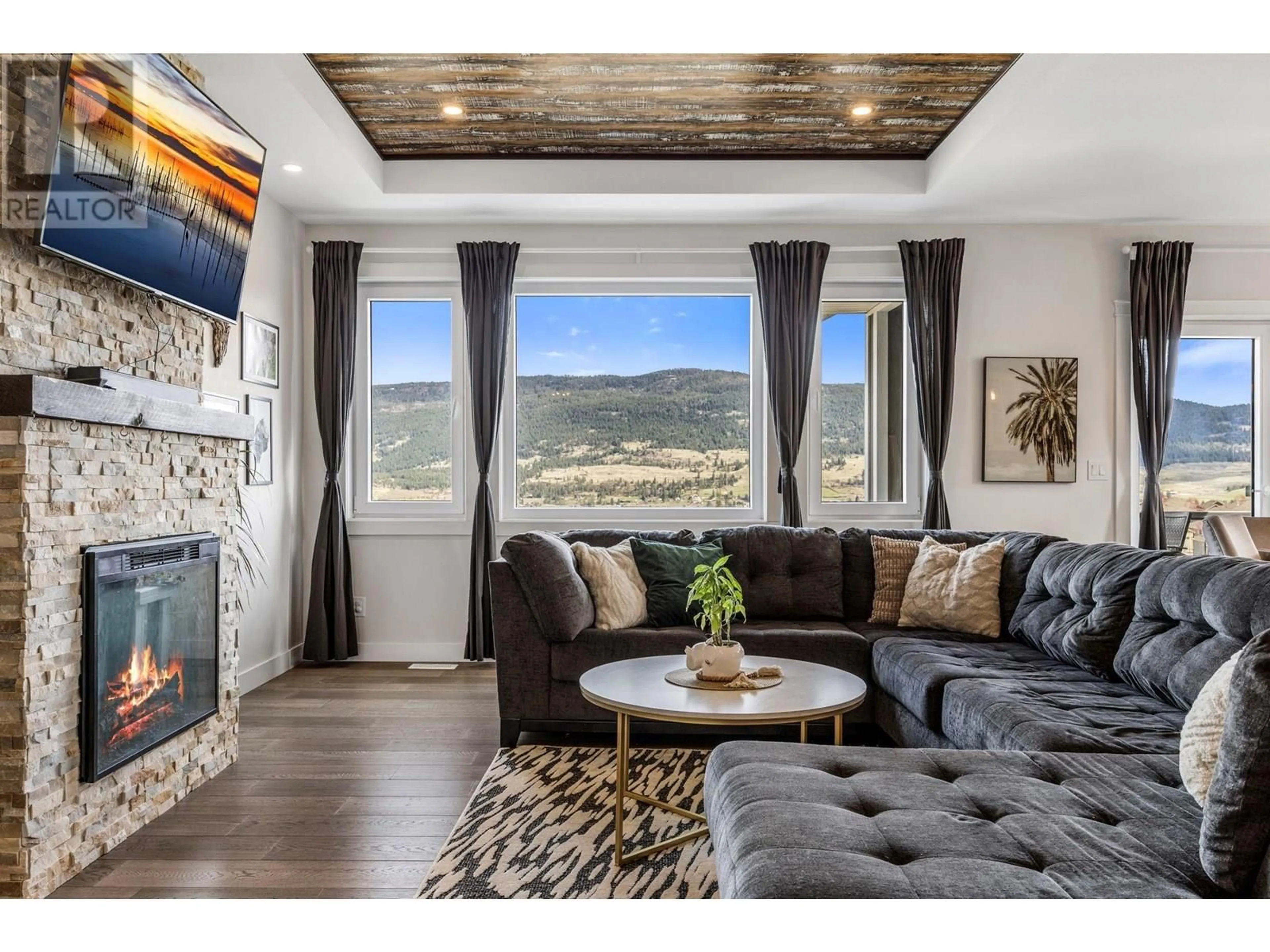 Living room with furniture, unknown for 13158 LAKE HILL DRIVE, Lake Country British Columbia V4V2P8