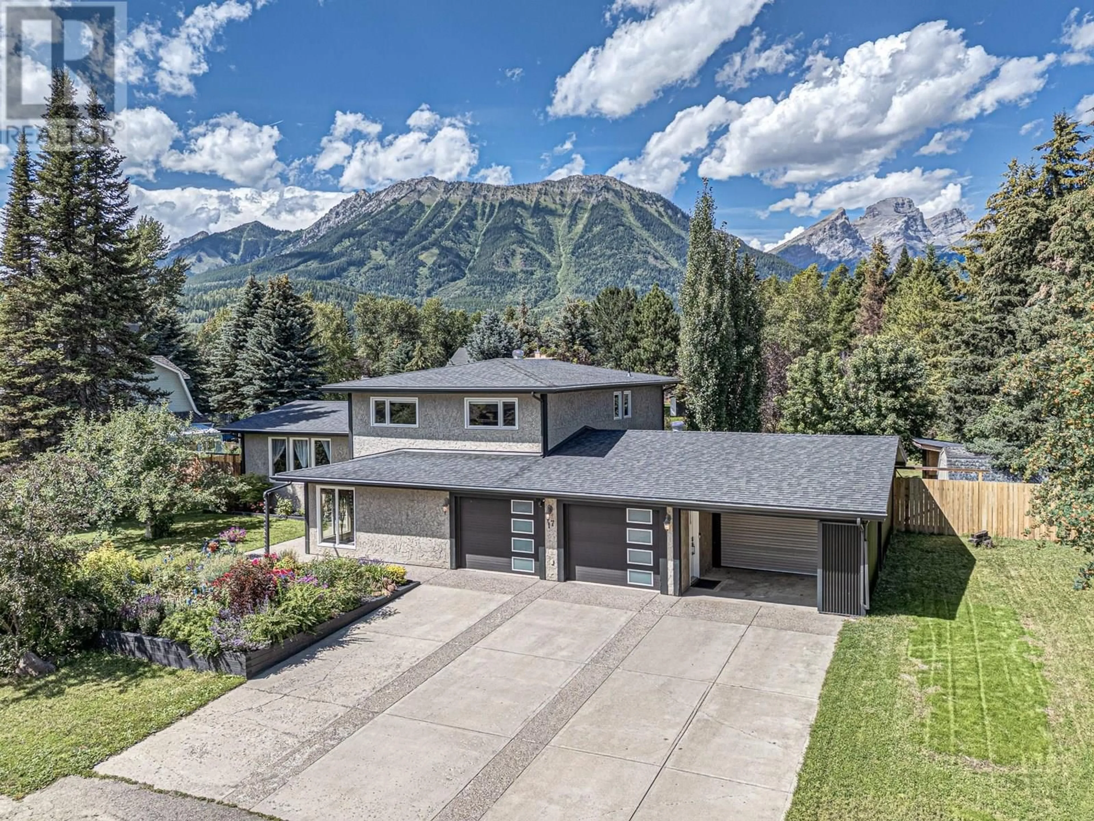 A pic from outside/outdoor area/front of a property/back of a property/a pic from drone, mountain view for 17 PINE CRESCENT, Fernie British Columbia V0B1M2