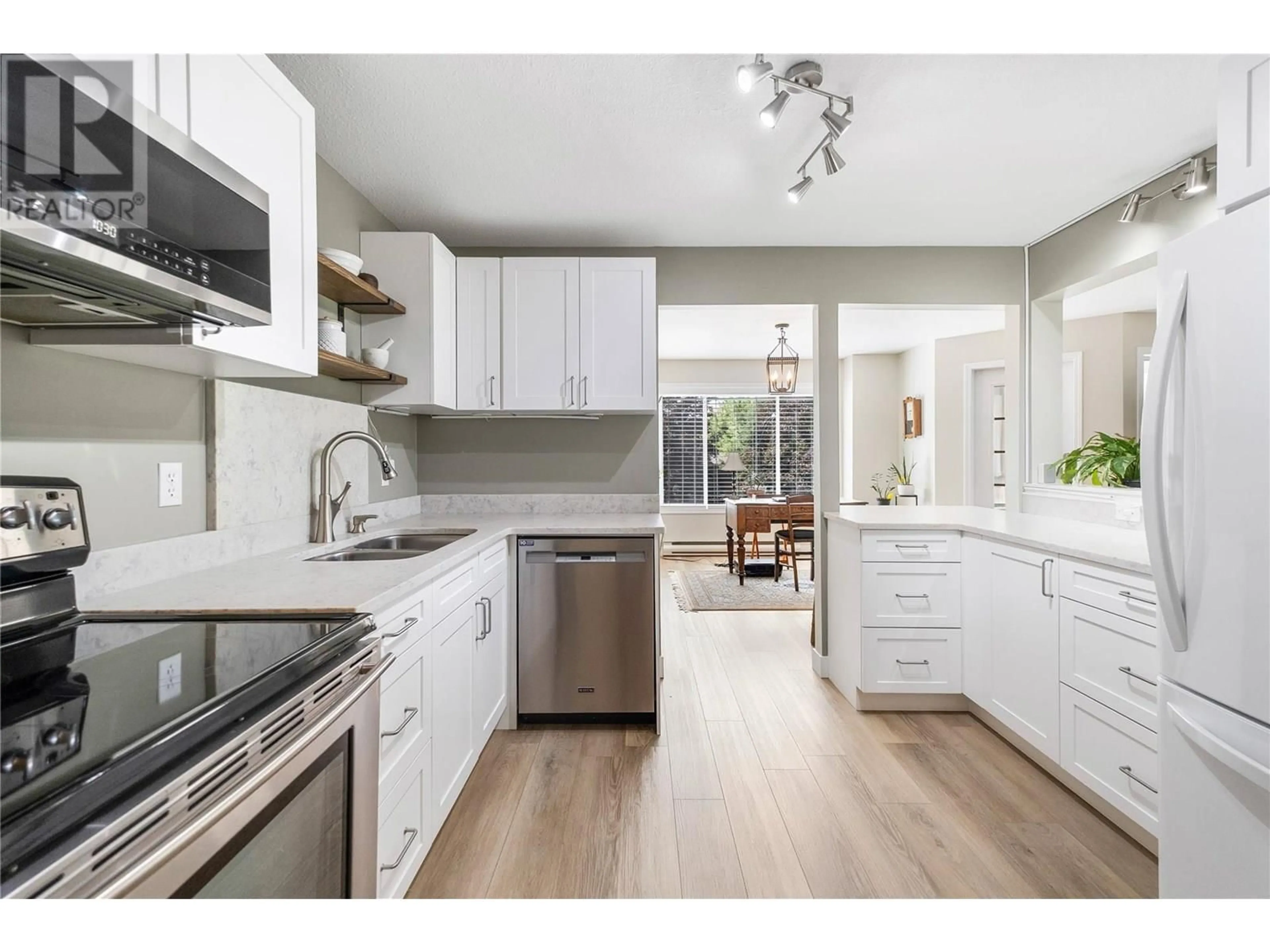 Open concept kitchen, unknown for 307 - 780 HOUGHTON ROAD, Kelowna British Columbia V1X7A1