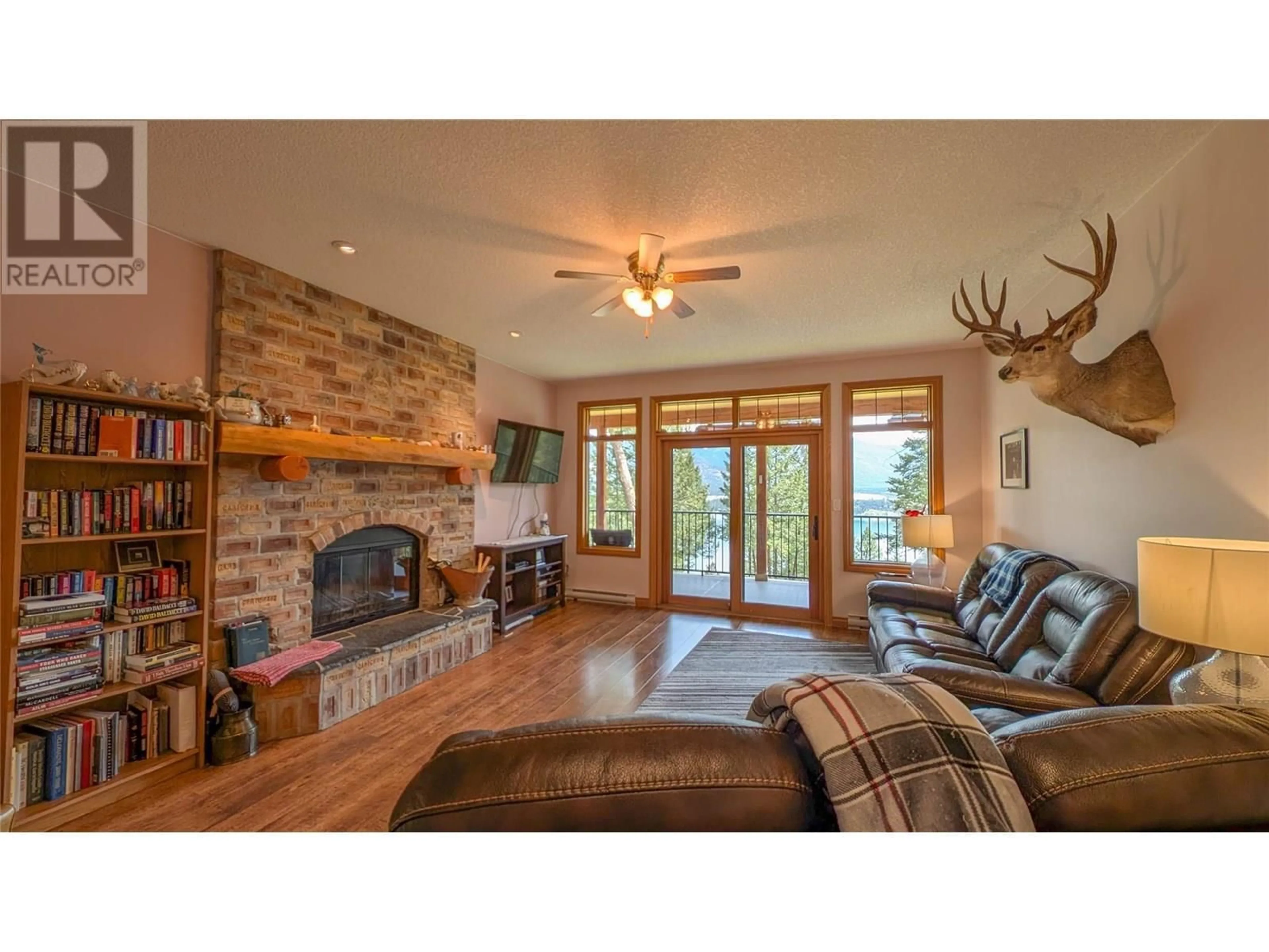 Living room with furniture, unknown for 4197 COY ROAD, Invermere British Columbia V0A1K4