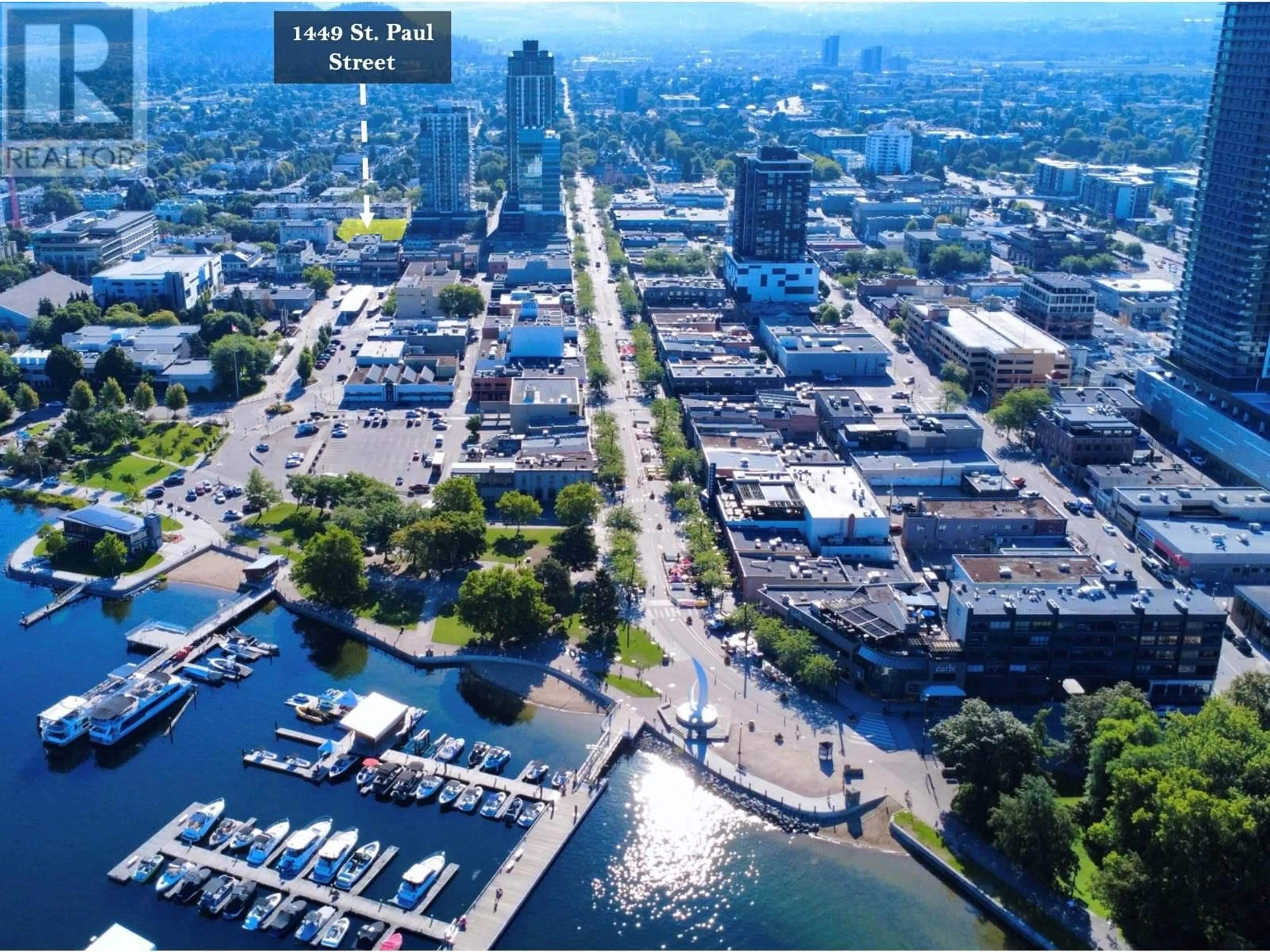 A pic from outside/outdoor area/front of a property/back of a property/a pic from drone, unknown for 200A - 1449 ST. PAUL STREET, Kelowna British Columbia V1Y2E5
