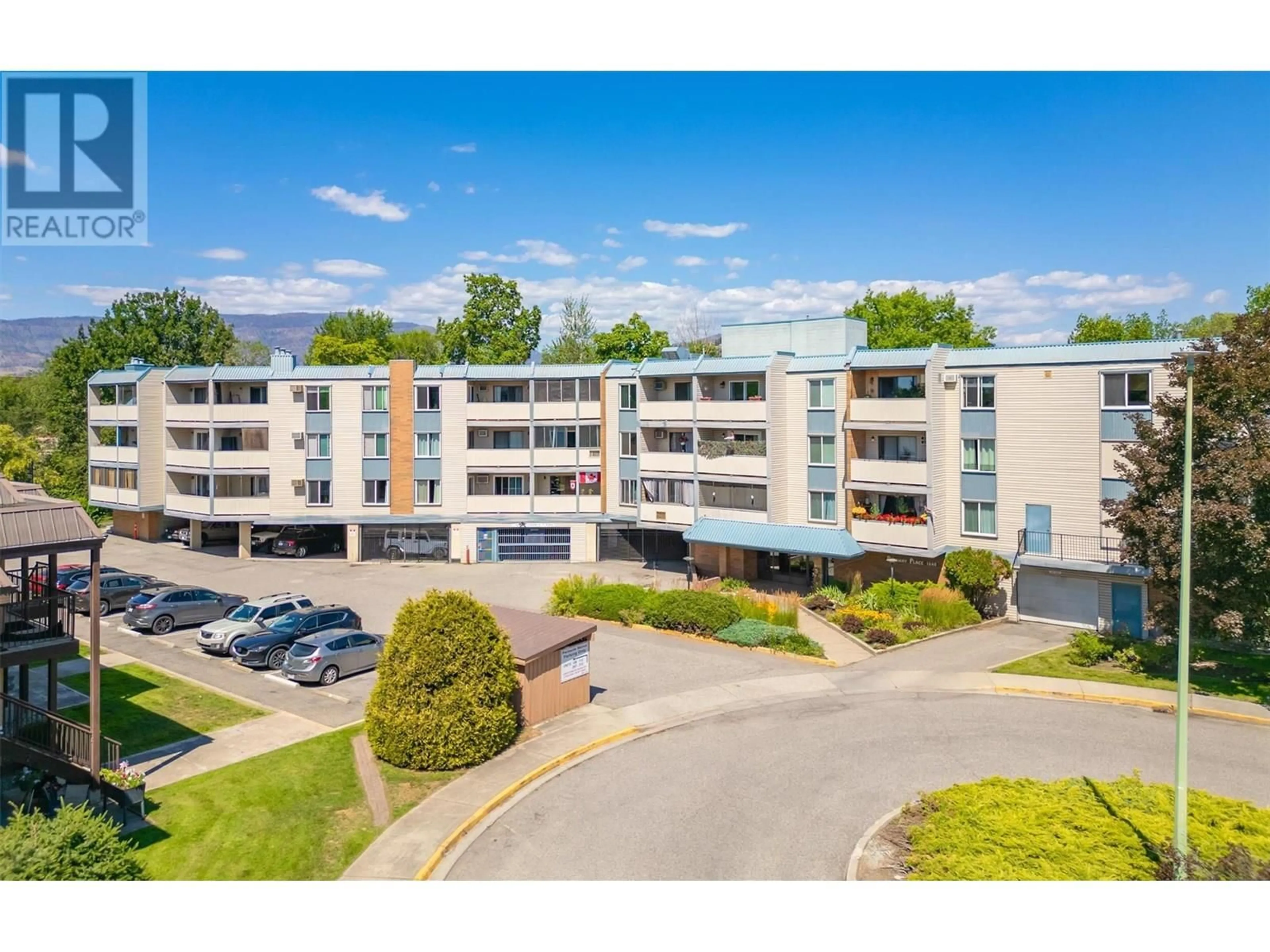 A pic from outside/outdoor area/front of a property/back of a property/a pic from drone, unknown for 104 - 1640 UFTON COURT, Kelowna British Columbia V1Y8L5
