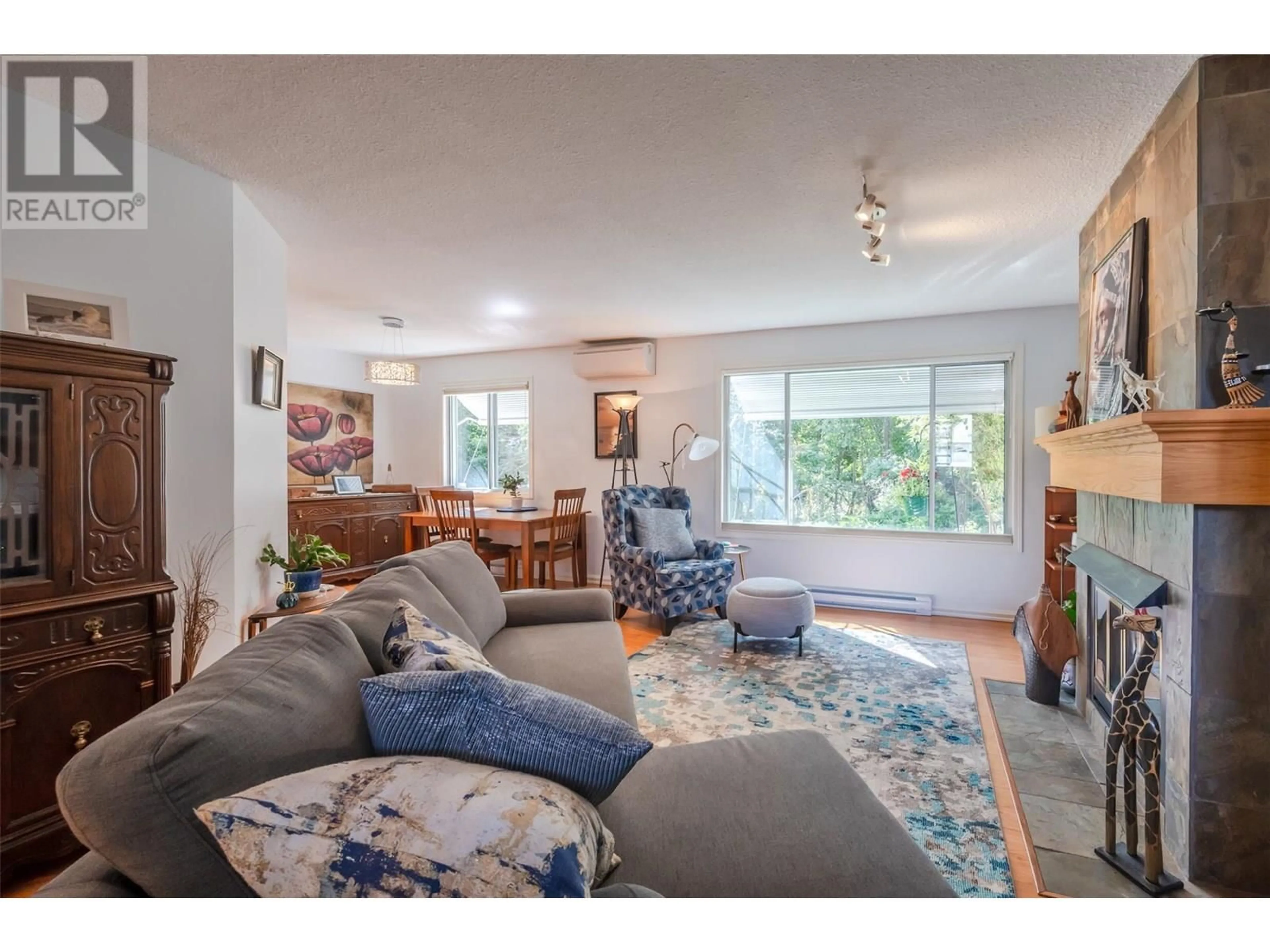 Living room with furniture, unknown for 109 - 320 BRANDON AVENUE, Penticton British Columbia V2A3S8