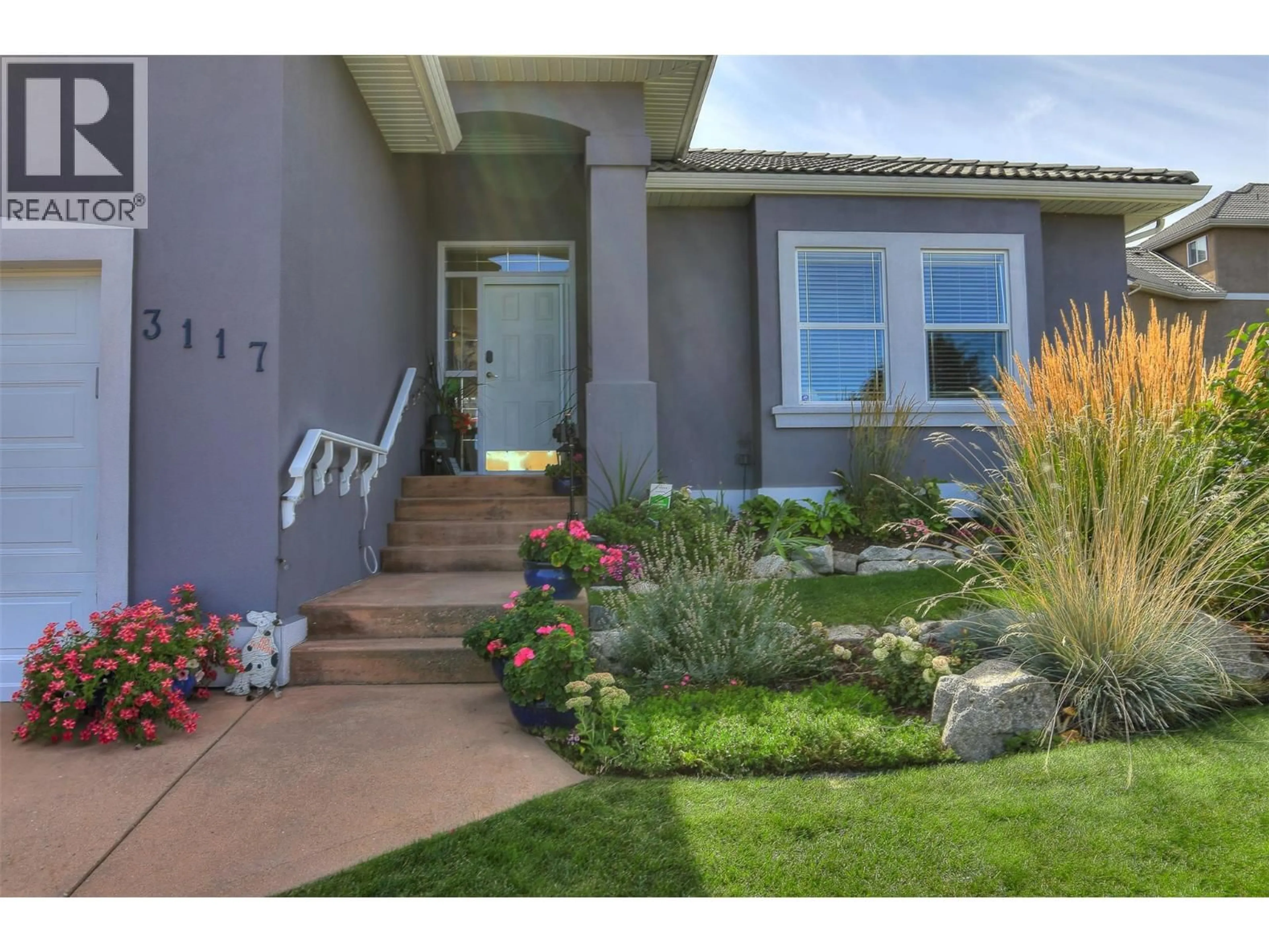 Indoor entryway for 3117 CAPISTRANO COURT, Kelowna British Columbia V1V2A2