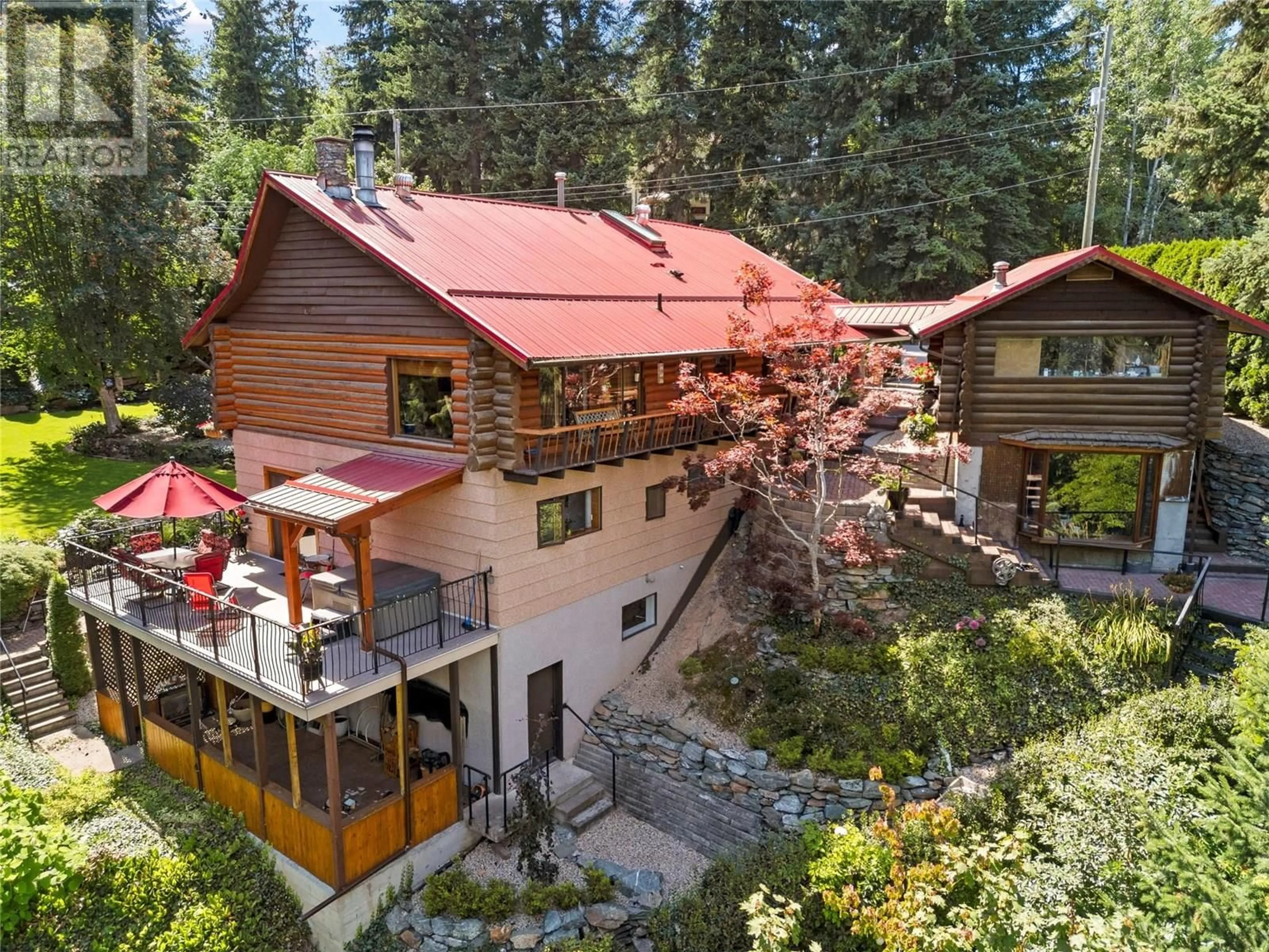 A pic from outside/outdoor area/front of a property/back of a property/a pic from drone, unknown for 2726 TRANQUIL PLACE, Blind Bay British Columbia V0E1H2