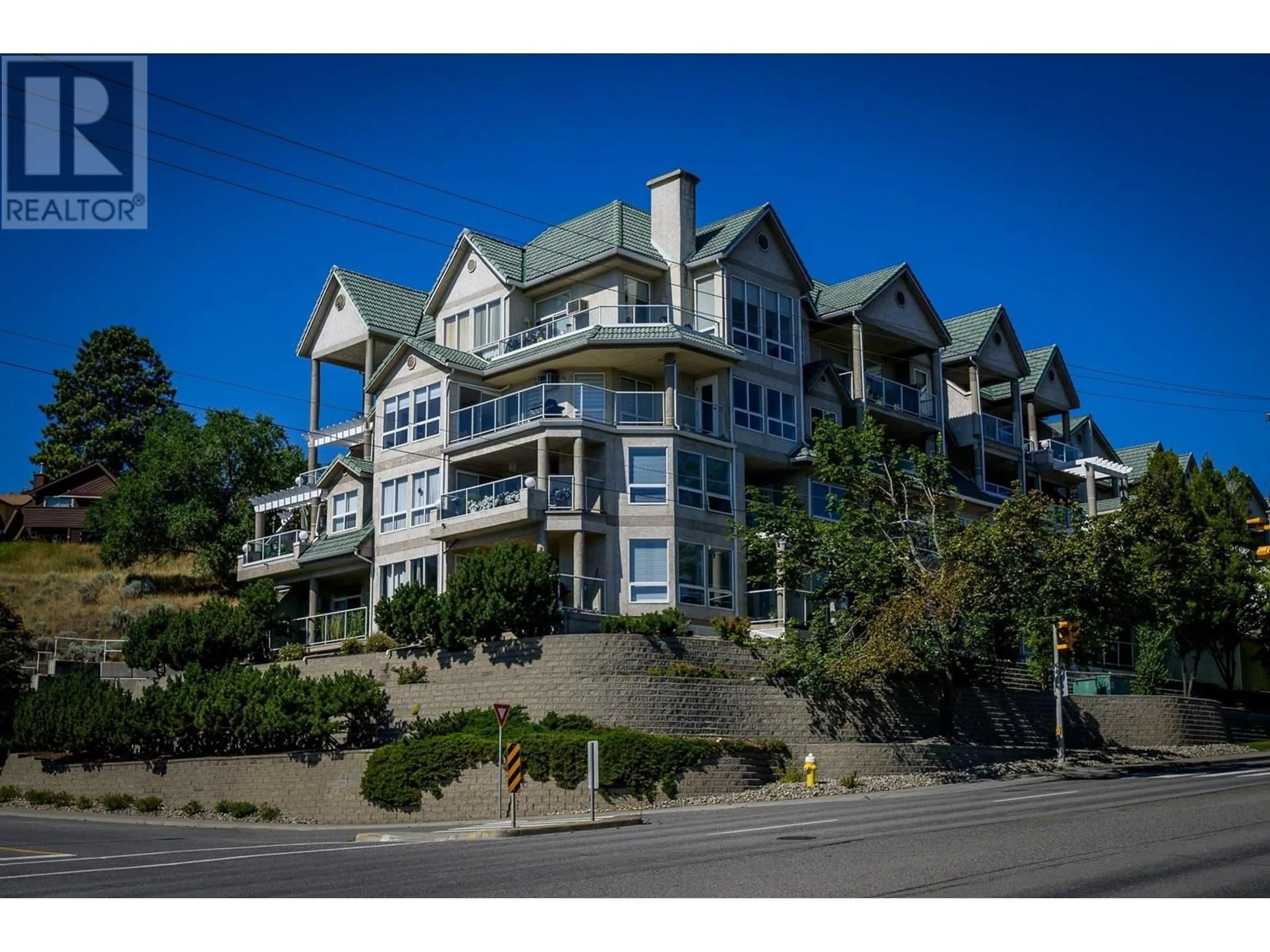 A pic from outside/outdoor area/front of a property/back of a property/a pic from drone, unknown for 311 - 712 SAHALI TERRACE, Kamloops British Columbia V2C6T2