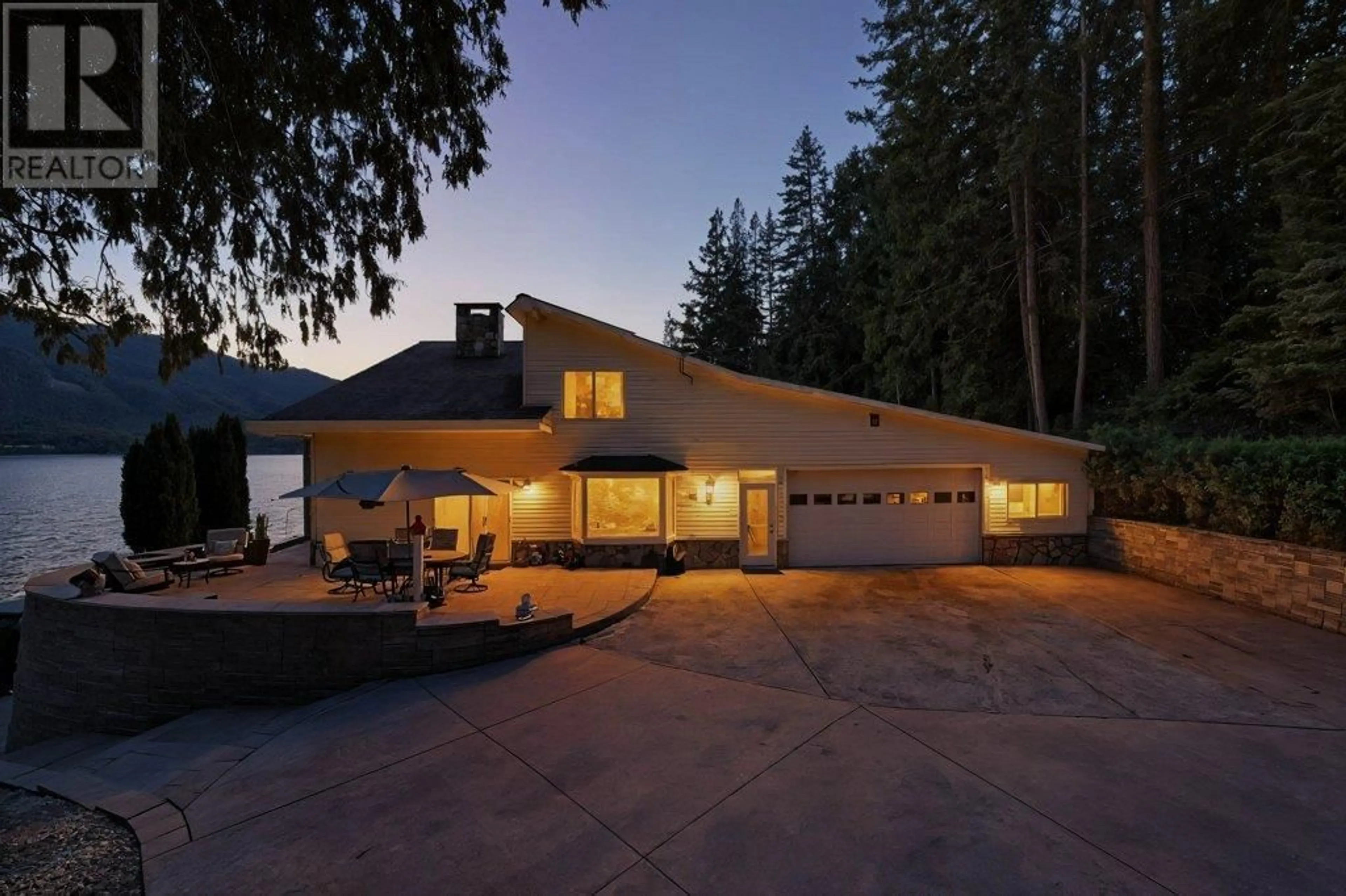 Unknown for 4842 SUNNYBRAE CANOE POINT ROAD, Tappen British Columbia V0E2X1
