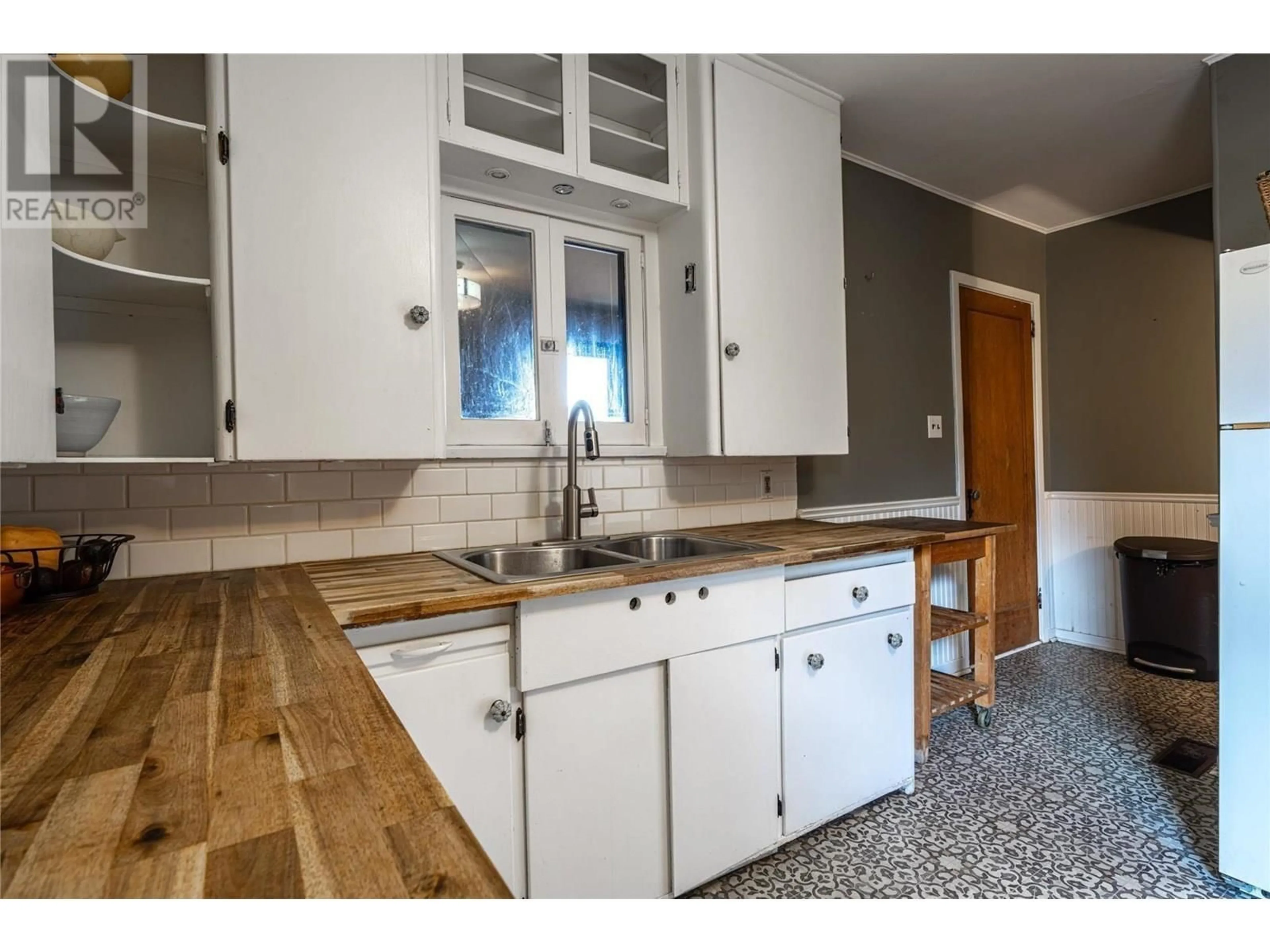 Unknown for 4204 29TH STREET, Vernon British Columbia V1T5B5