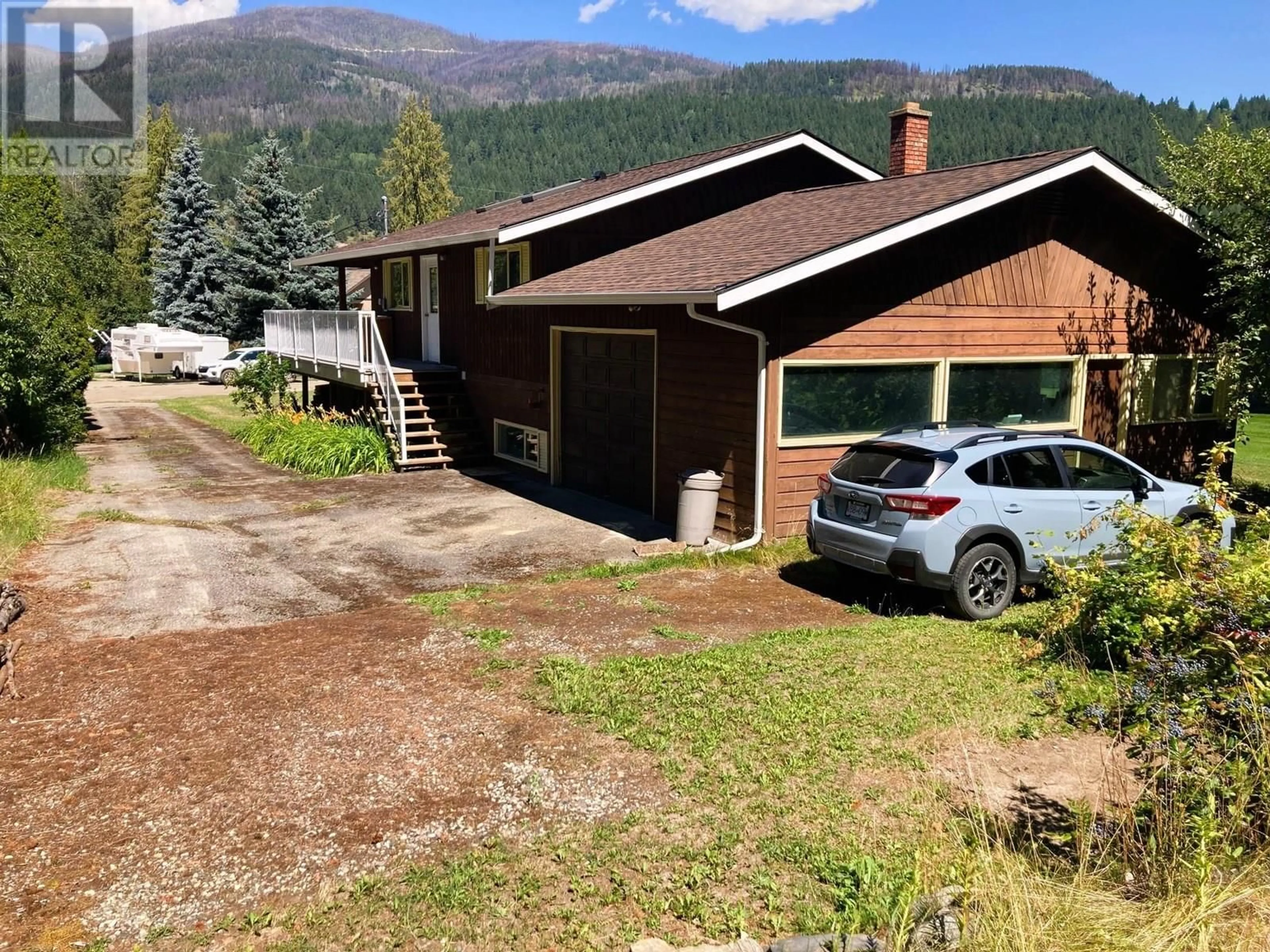 A pic from outside/outdoor area/front of a property/back of a property/a pic from drone, mountain view for 16 - 8758 HOLDING ROAD, Adams Lake British Columbia V0E1M2