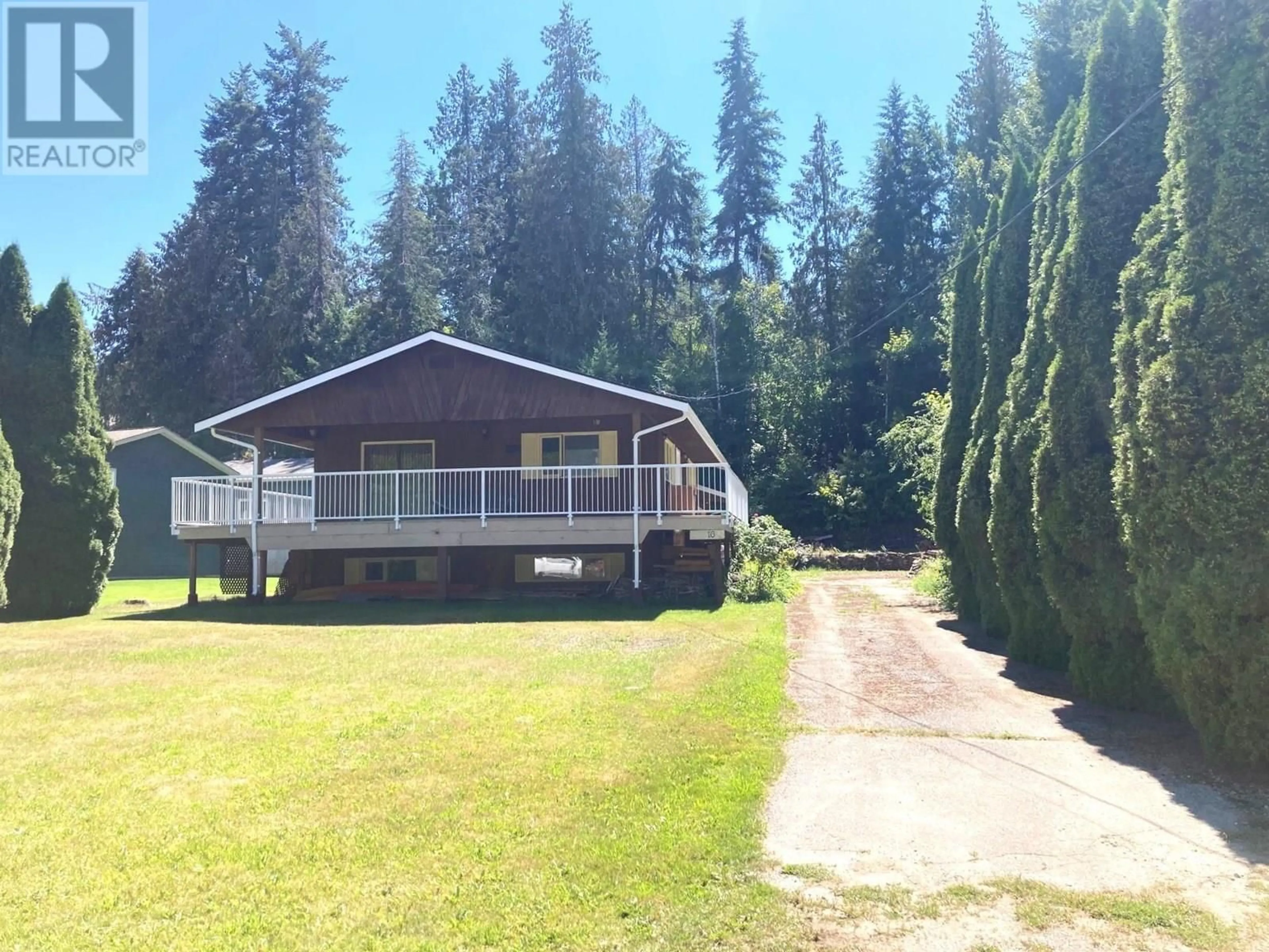 A pic from outside/outdoor area/front of a property/back of a property/a pic from drone, unknown for 16 - 8758 HOLDING ROAD, Adams Lake British Columbia V0E1M2