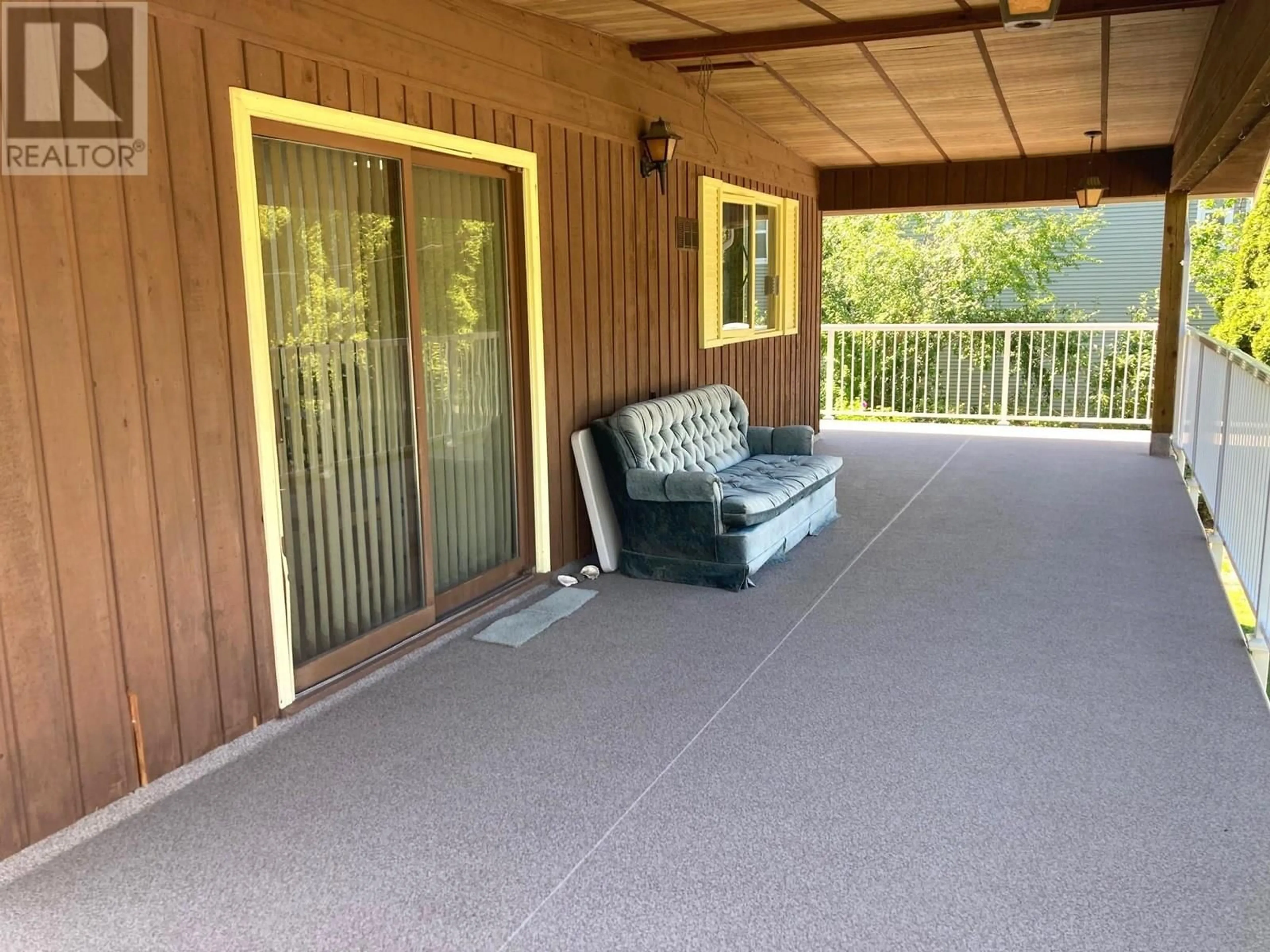 Patio, water/lake/river/ocean view for 16 - 8758 HOLDING ROAD, Adams Lake British Columbia V0E1M2