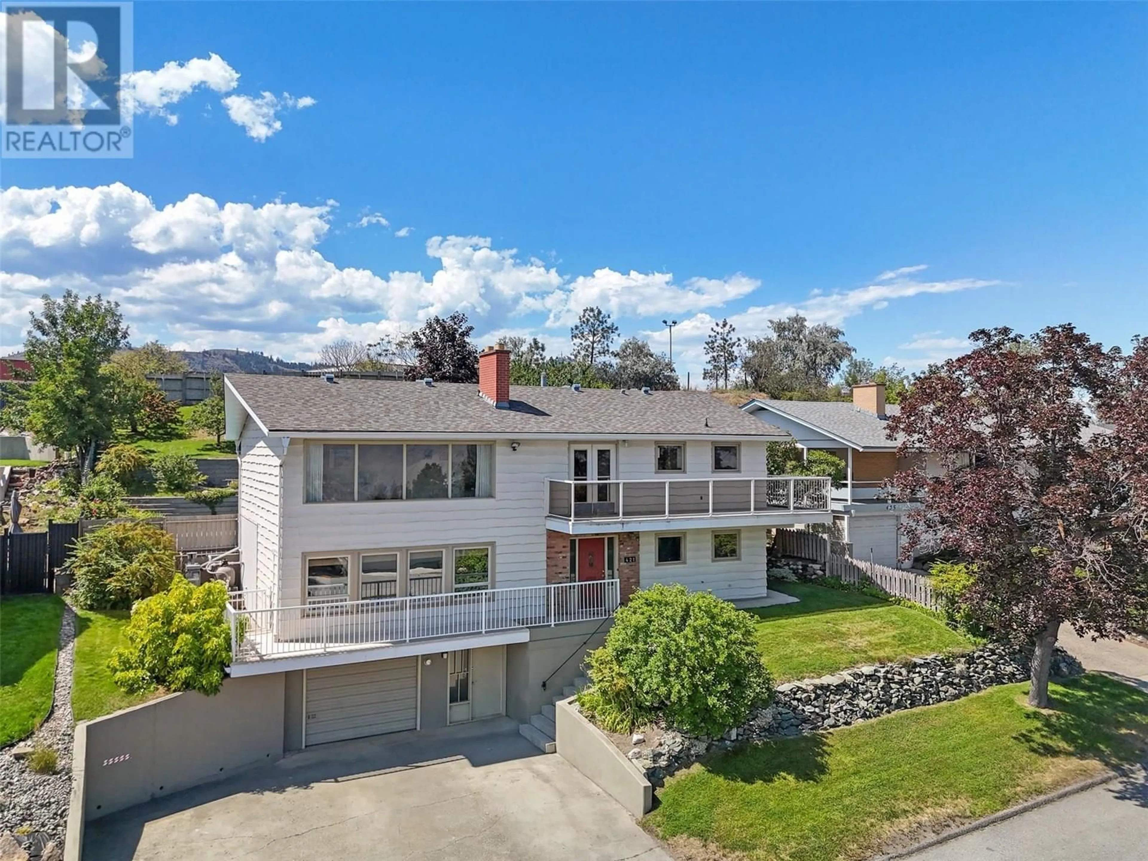 A pic from outside/outdoor area/front of a property/back of a property/a pic from drone, unknown for 421 MCGILL ROAD, Kamloops British Columbia V2C1M4