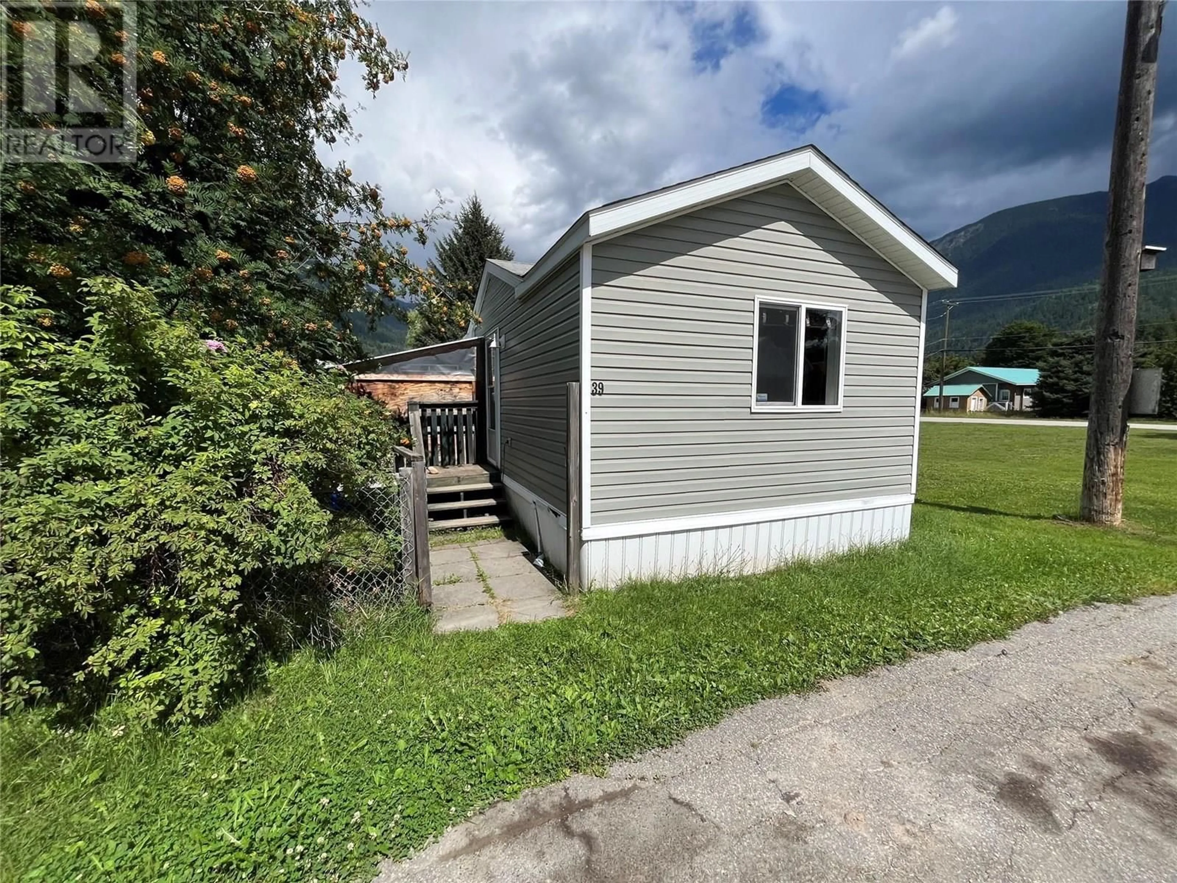 Shed for 39 - 310 HUMBERT STREET, Revelstoke British Columbia V0E2S0