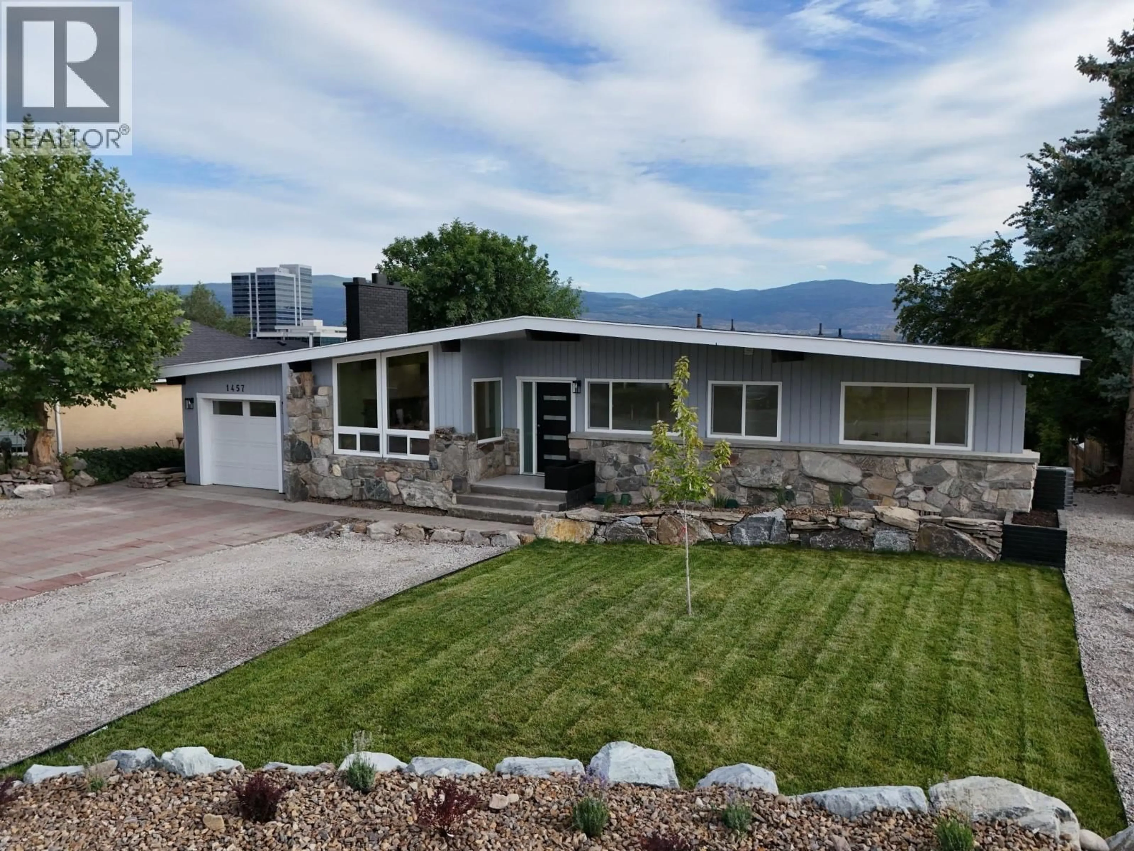 Home with vinyl exterior material, mountain view for 1457 ALTA VISTA ROAD, Kelowna British Columbia V1Y6K9