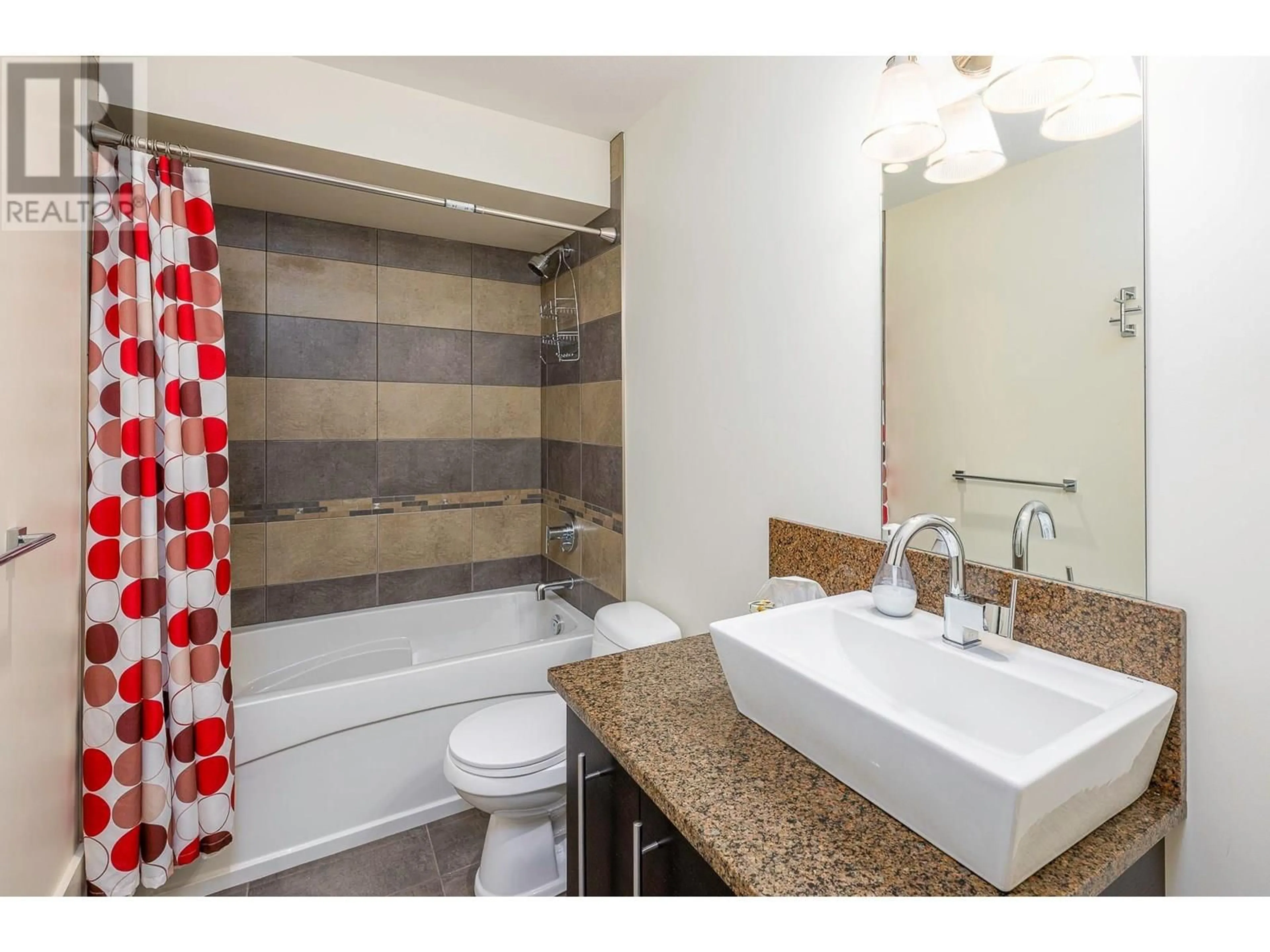 Standard bathroom, ceramic/tile floor for 25 - 5088 SNOWBIRD WAY, Big White British Columbia V1P1T4