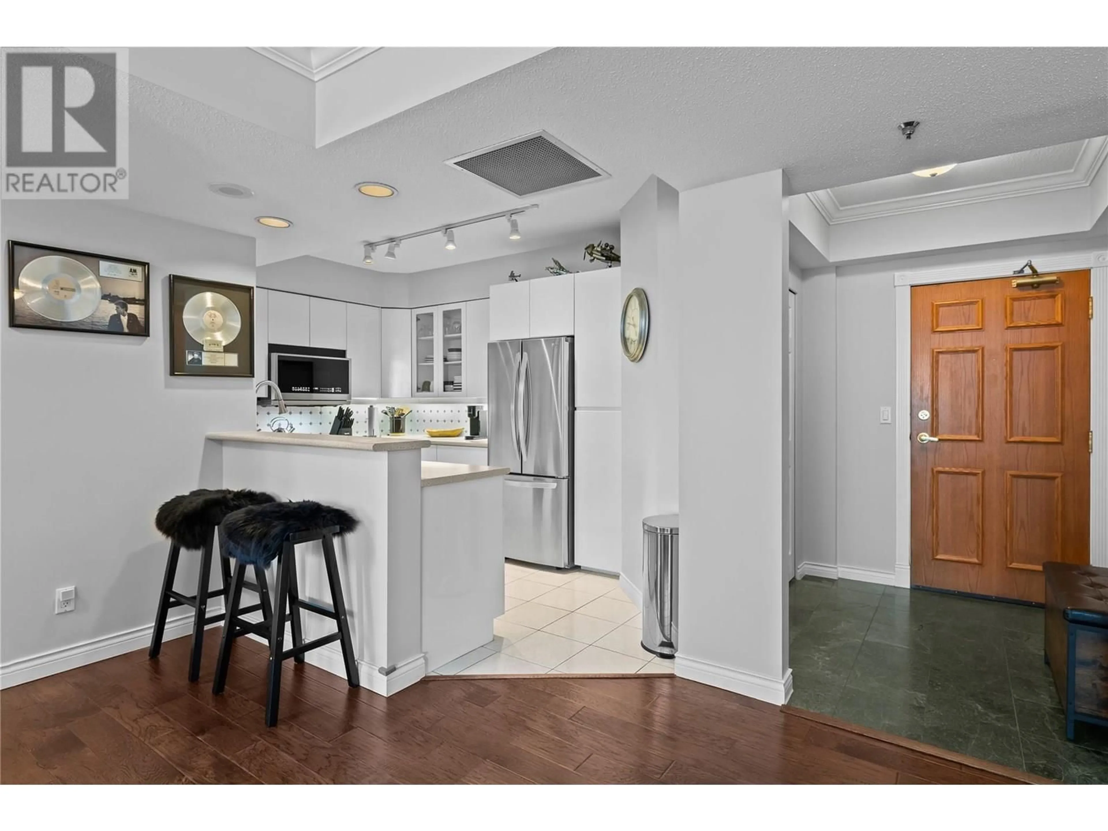 Open concept kitchen, unknown for 706 - 1152 SUNSET DRIVE, Kelowna British Columbia V1Y9R7