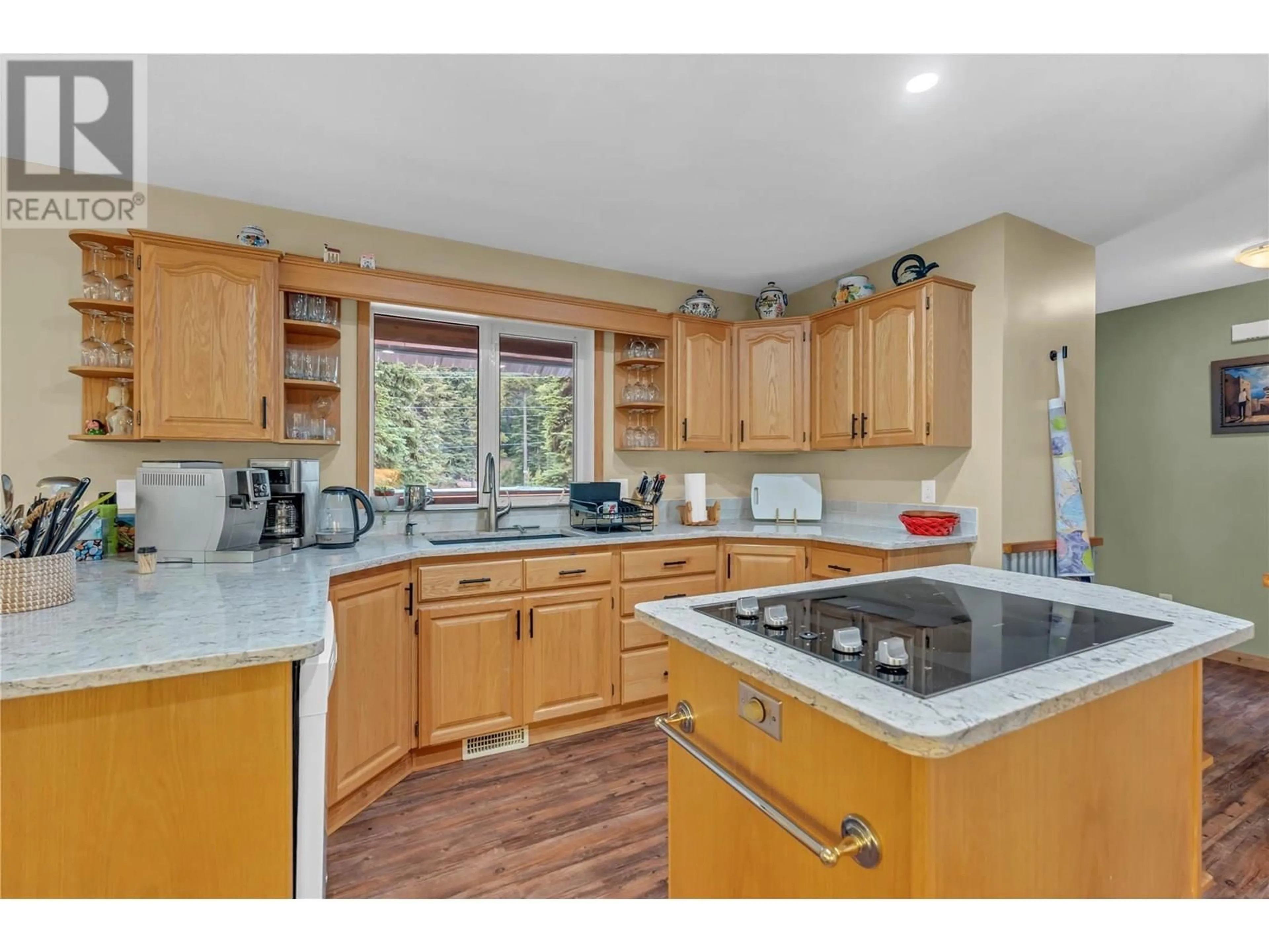 Open concept kitchen, unknown for 1417 APEX MOUNTAIN ROAD, Apex Mountain British Columbia V0X1N6