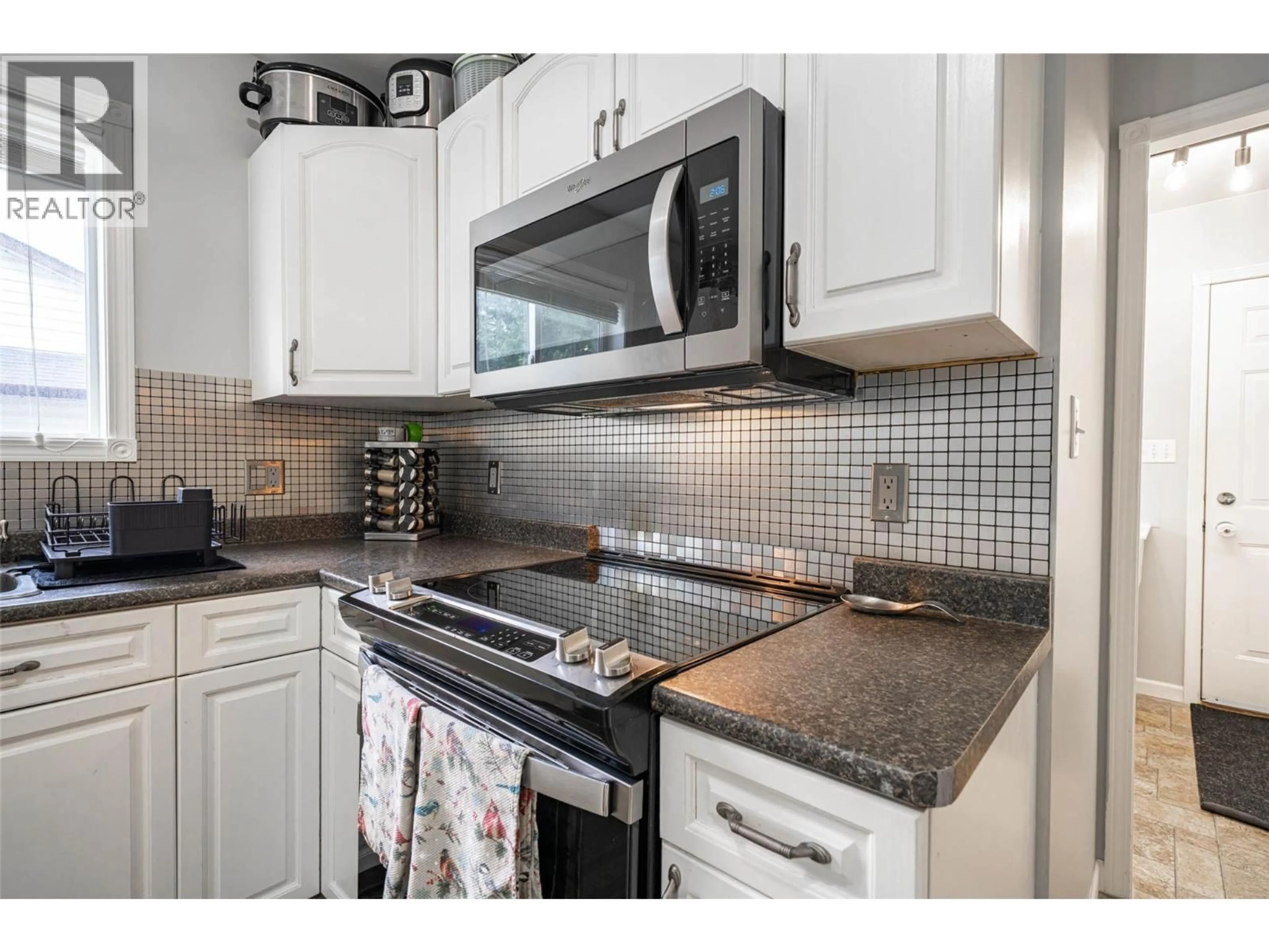 Standard kitchen, ceramic/tile floor for 53 PRESTON CRESCENT, Enderby British Columbia V4Y4C5