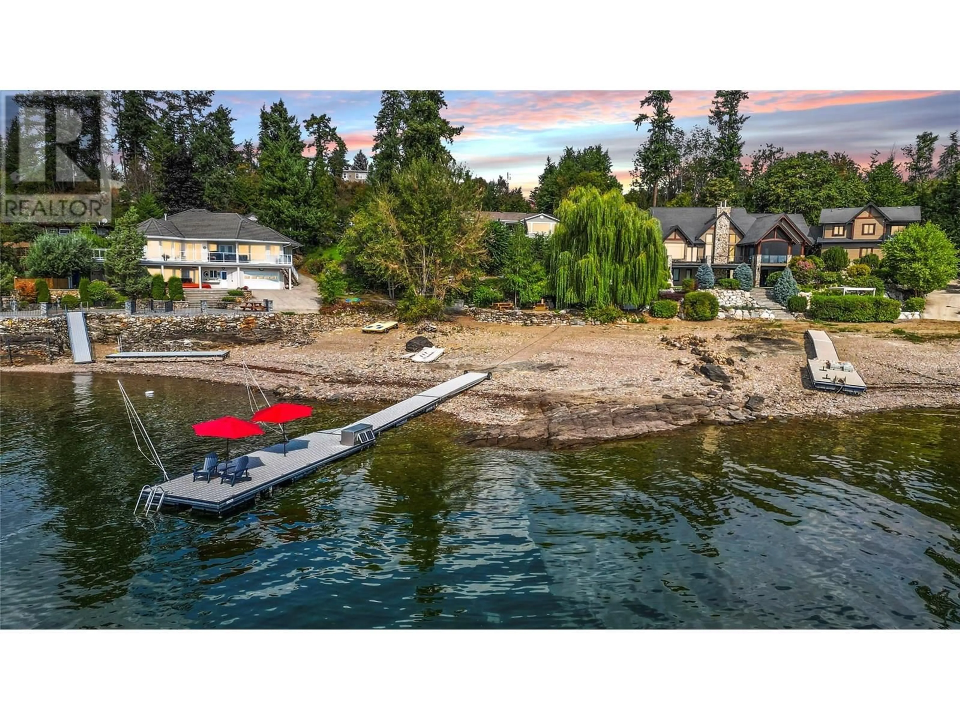 A pic from outside/outdoor area/front of a property/back of a property/a pic from drone, water/lake/river/ocean view for 3304 GRAY ROAD, Blind Bay British Columbia V0E1H1