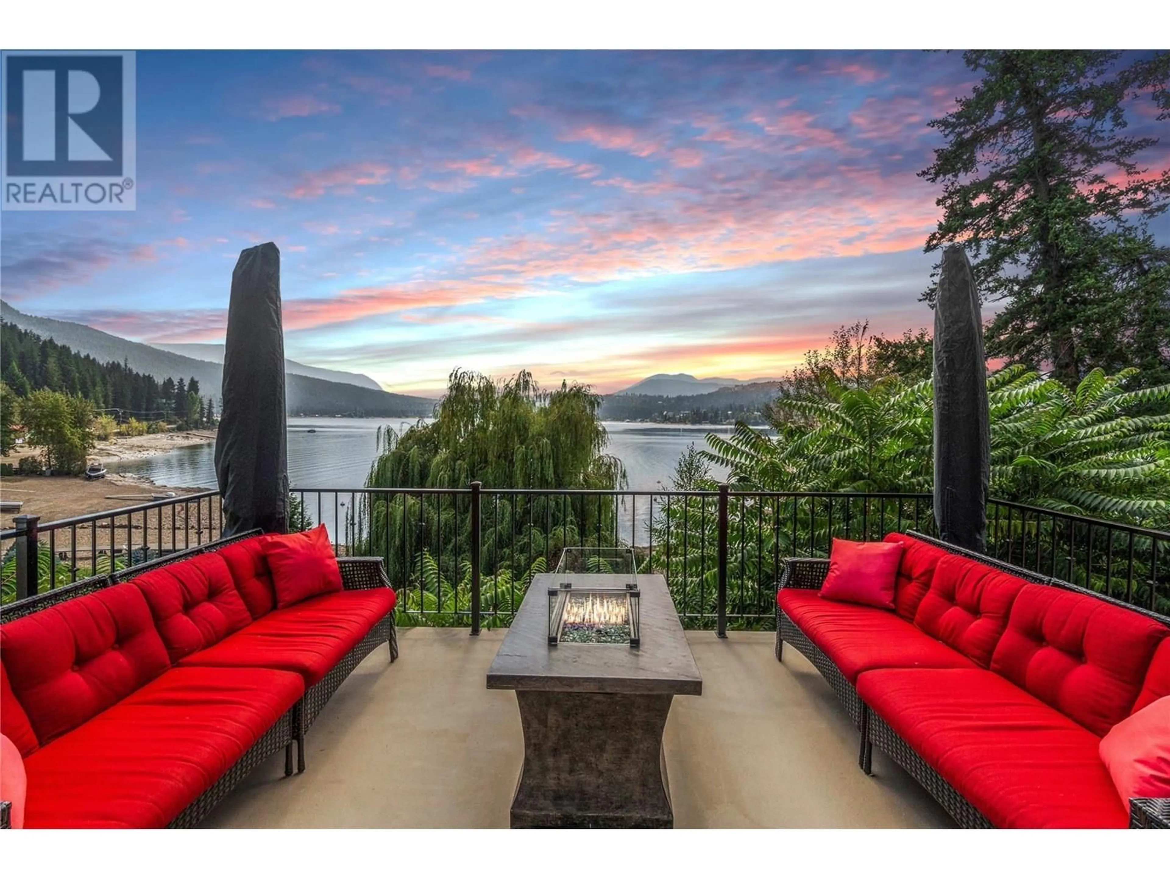 Patio, water/lake/river/ocean view for 3304 GRAY ROAD, Blind Bay British Columbia V0E1H1