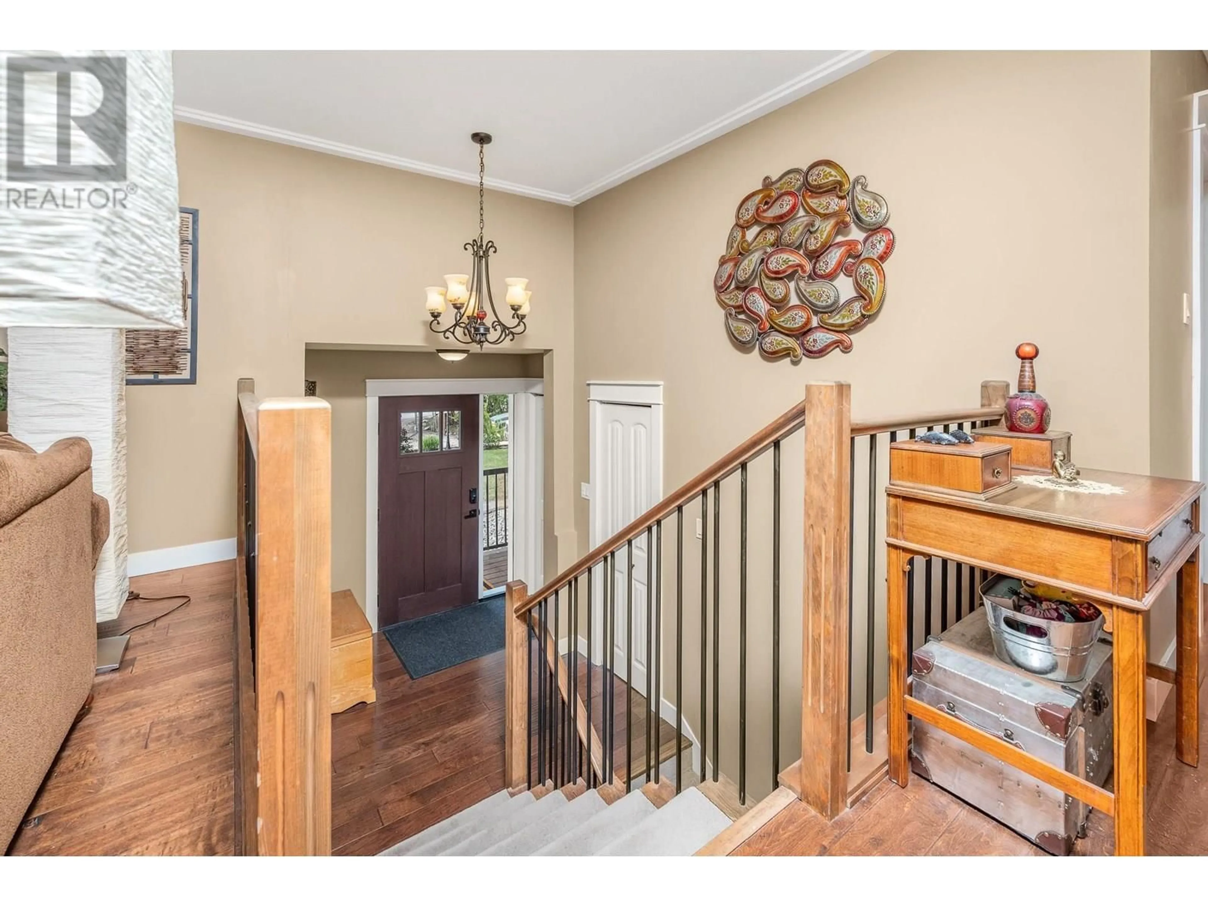 Indoor entryway for 7506 MCCLOUNIE ROAD, Coldstream British Columbia V1B1P7