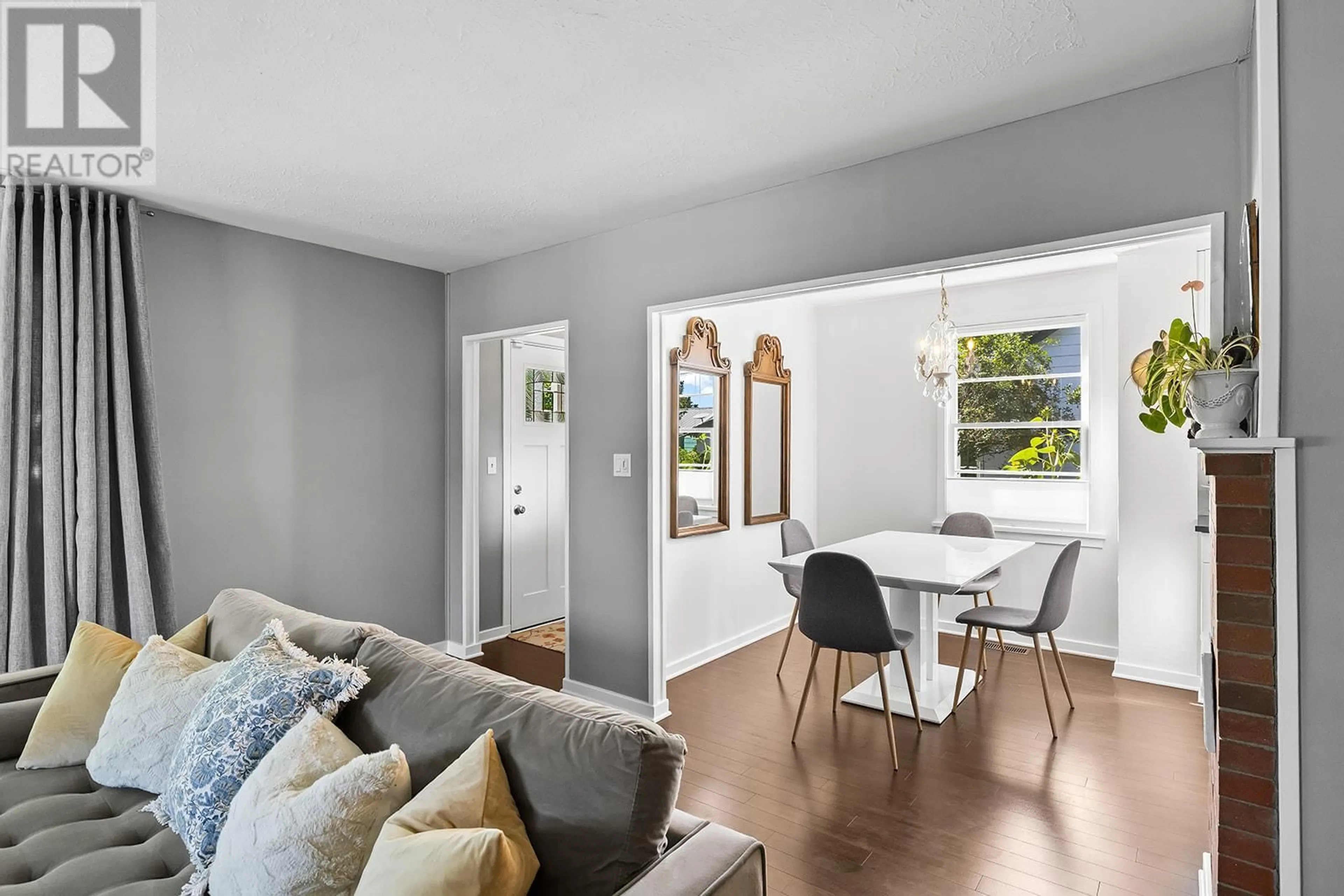 Unknown for 1404 GRAHAM STREET, Kelowna British Columbia V1Y3A8