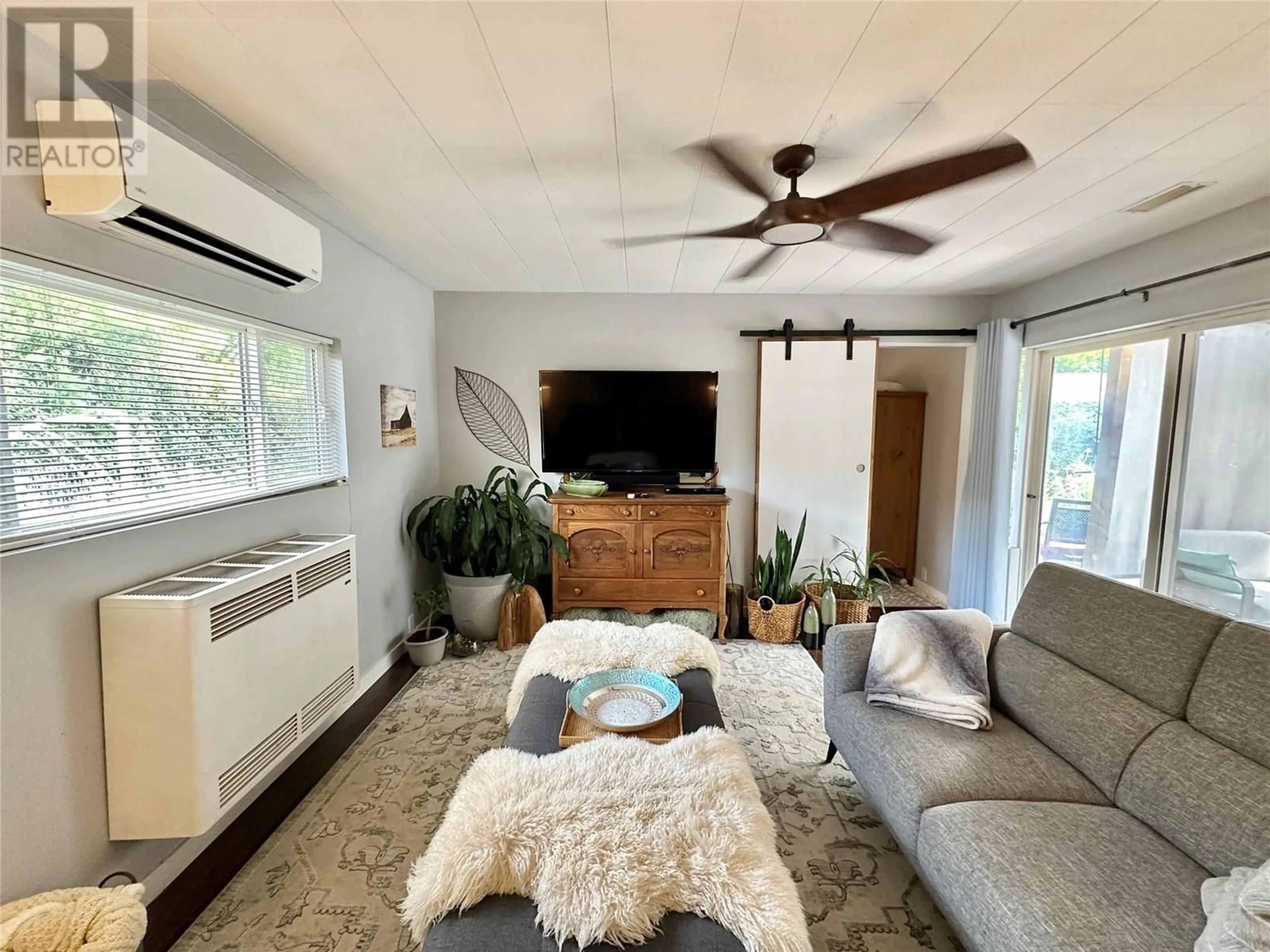 Living room with furniture, unknown for 2146 NEWTON ROAD, Castledale British Columbia V0X1C1