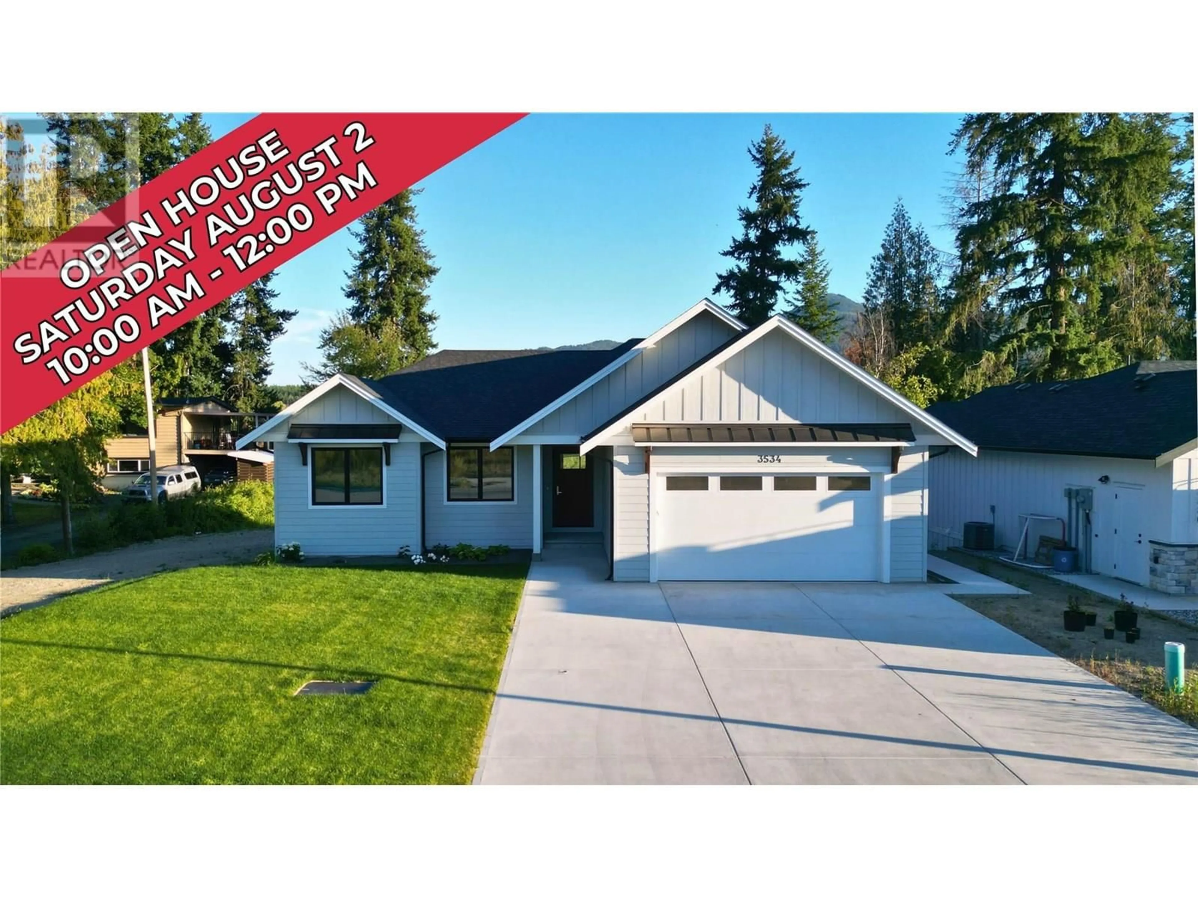 Home with vinyl exterior material, street for 3534 16 AVENUE NORTHEAST, Salmon Arm British Columbia V1E1Z3