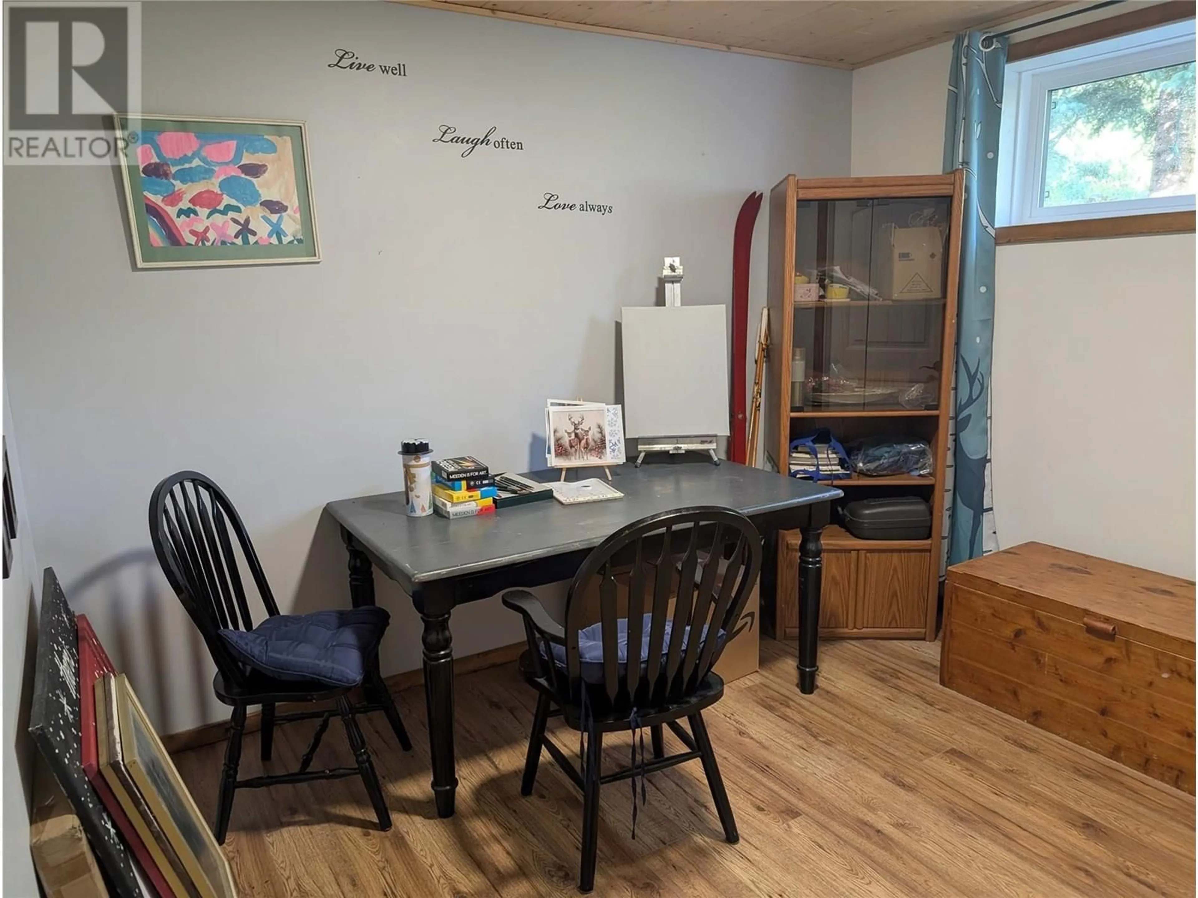 A pic of a room for 56 SUKUNKA PLACE, Tumbler Ridge British Columbia V0C2W0