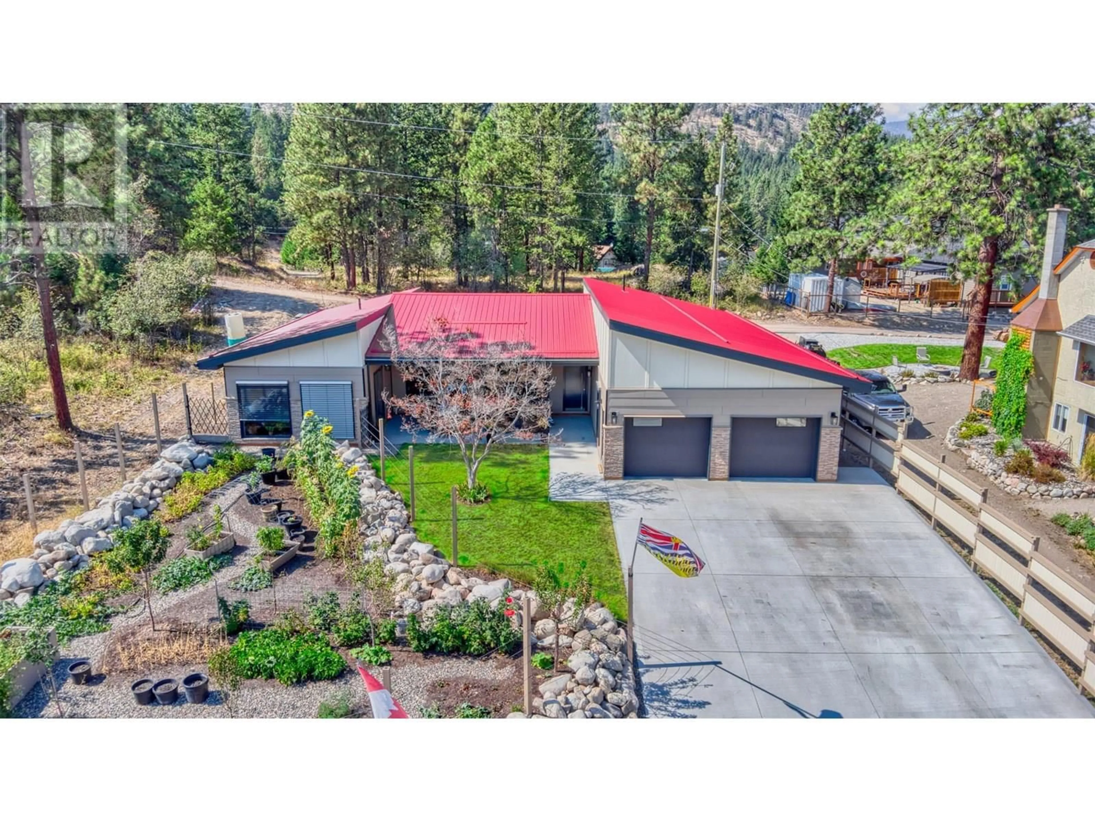 A pic from outside/outdoor area/front of a property/back of a property/a pic from drone, mountain view for 514 MOUNTAIN DRIVE, Vernon British Columbia V1H2B8