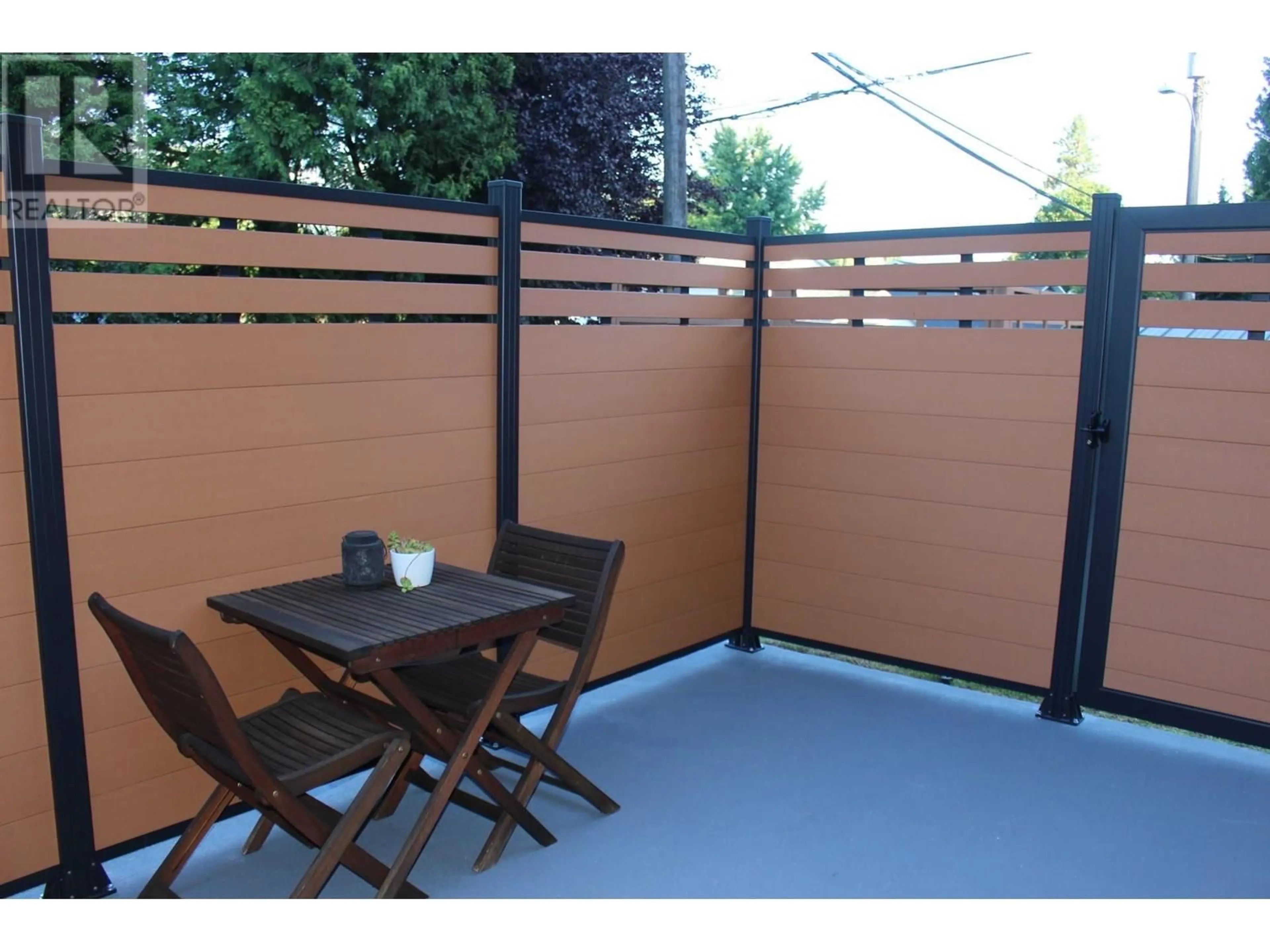Patio, street for 1 - 573 10TH AVENUE, Castlegar British Columbia V1N1K6