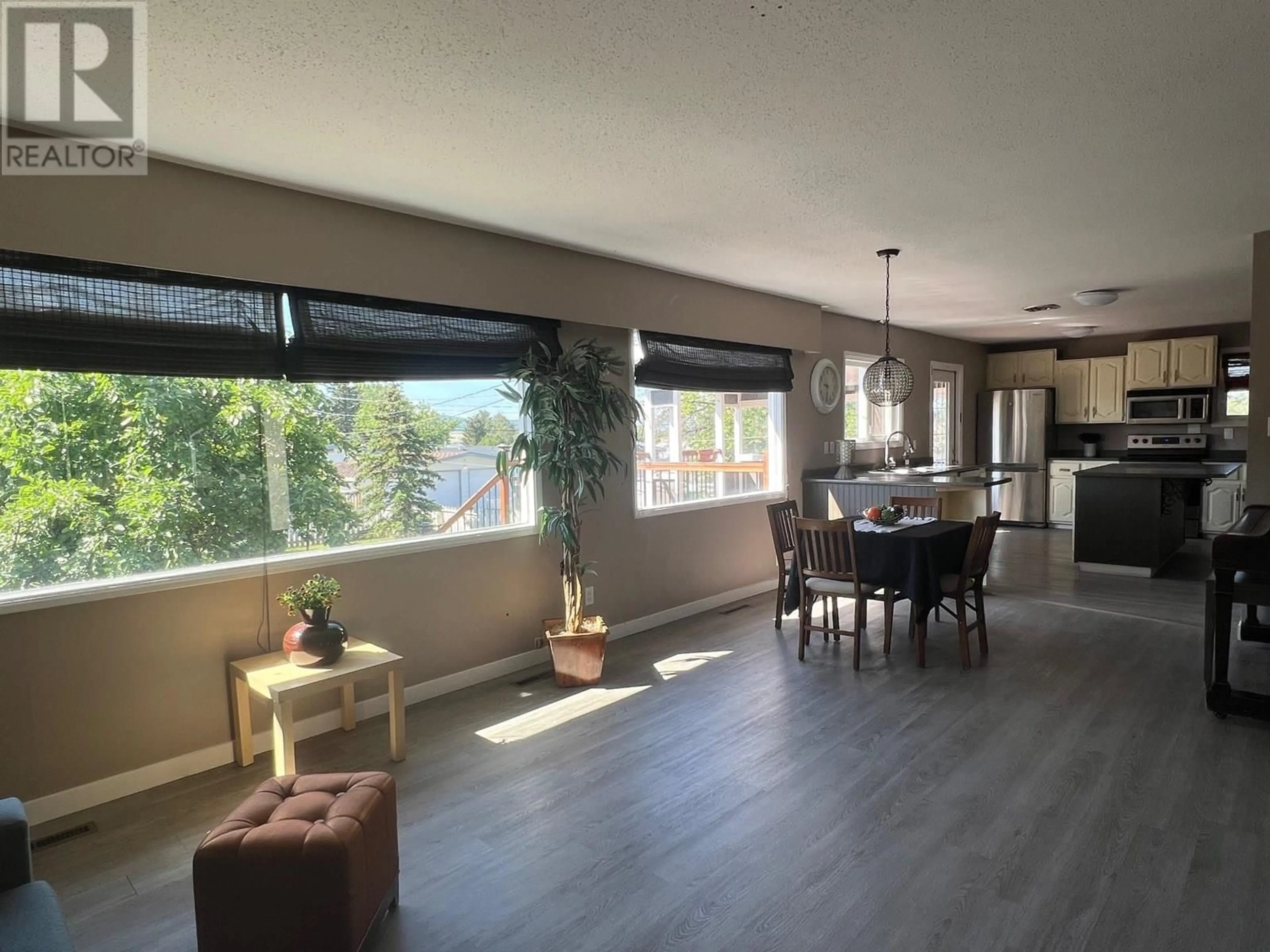 Unknown for 1049 92 AVENUE, Dawson Creek British Columbia V1G1C2