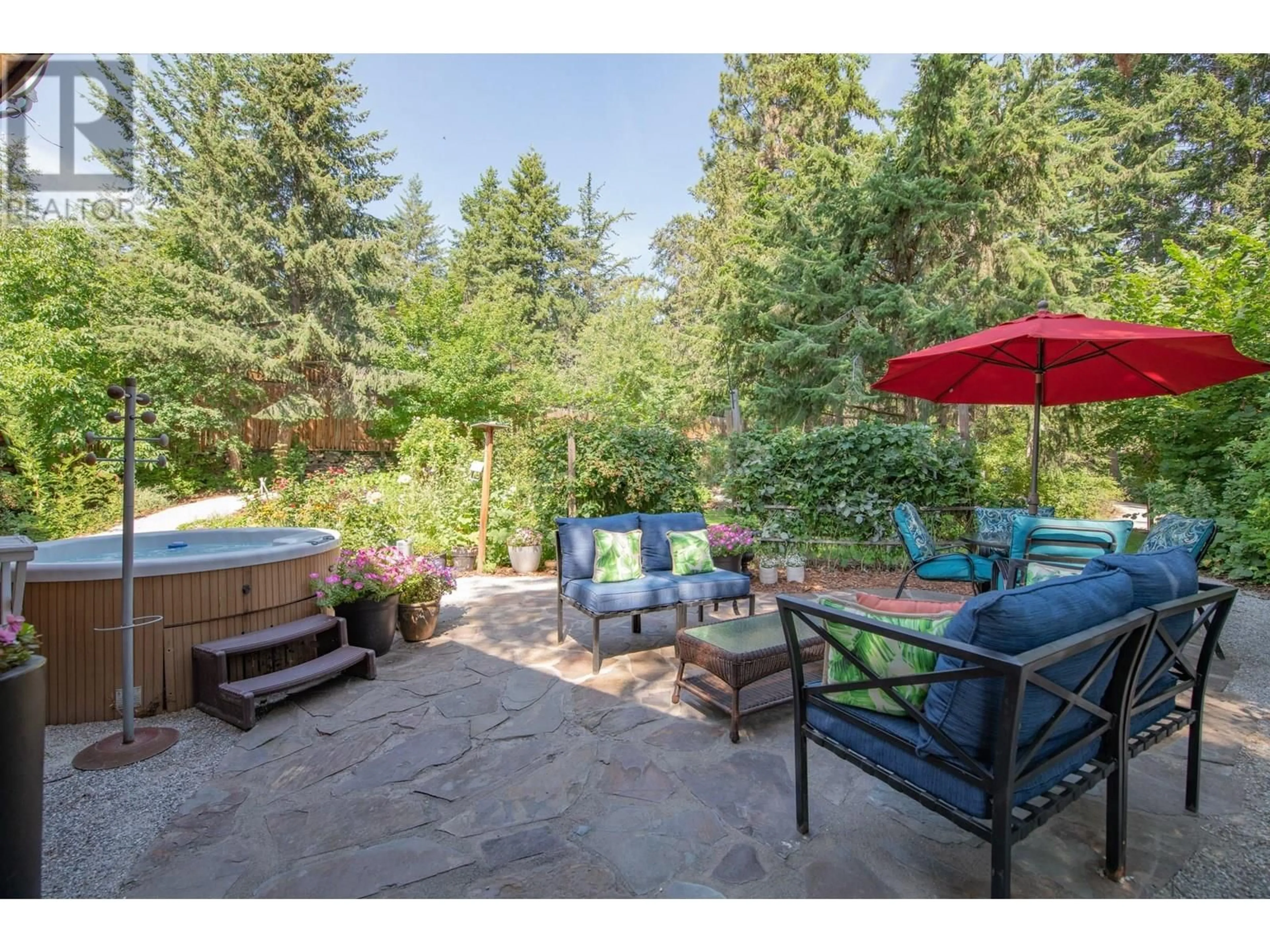 Patio, water/lake/river/ocean view for 374 KILDARE WAY, Vernon British Columbia V1H2C7