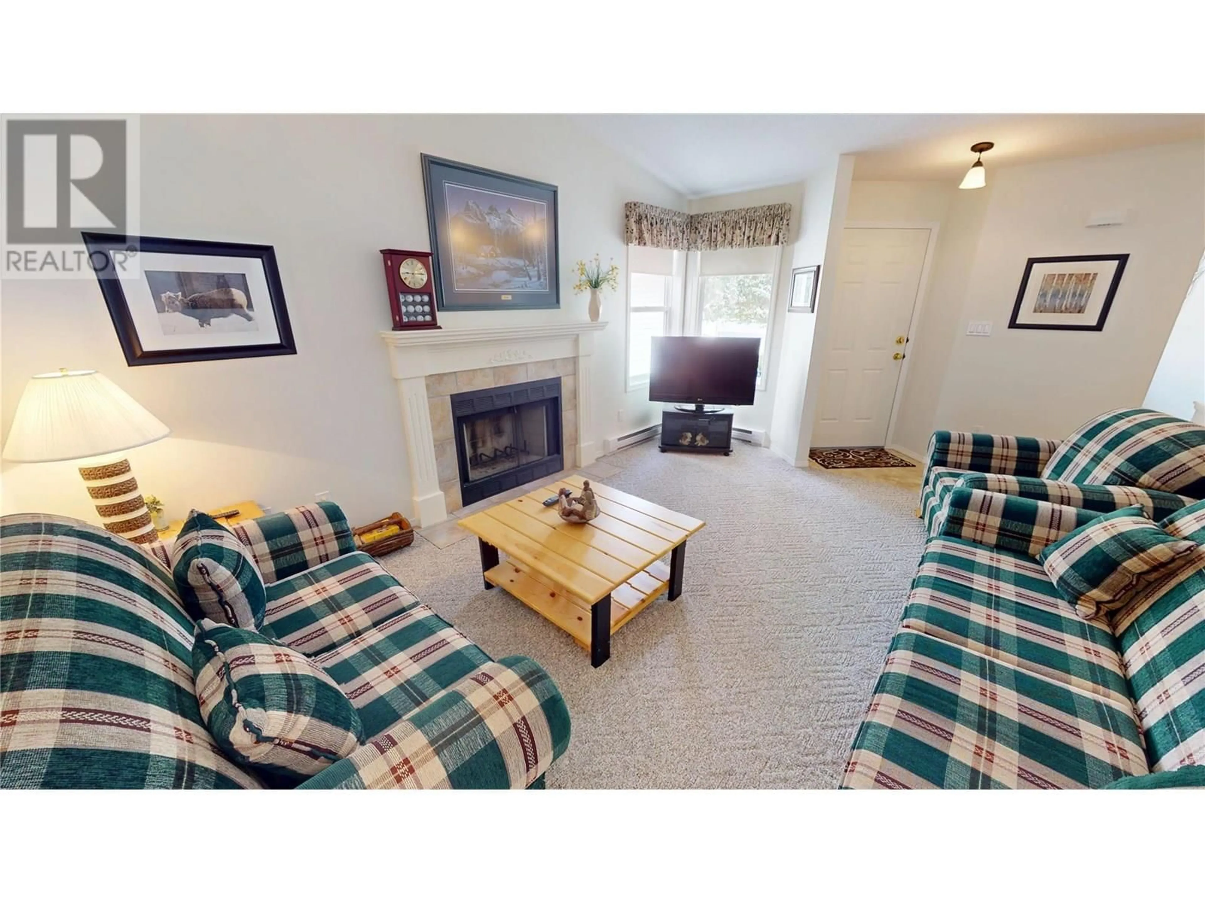 Living room with furniture, unknown for 22 - 7515 COLUMBIA AVENUE, Radium Hot Springs British Columbia V0A1M0