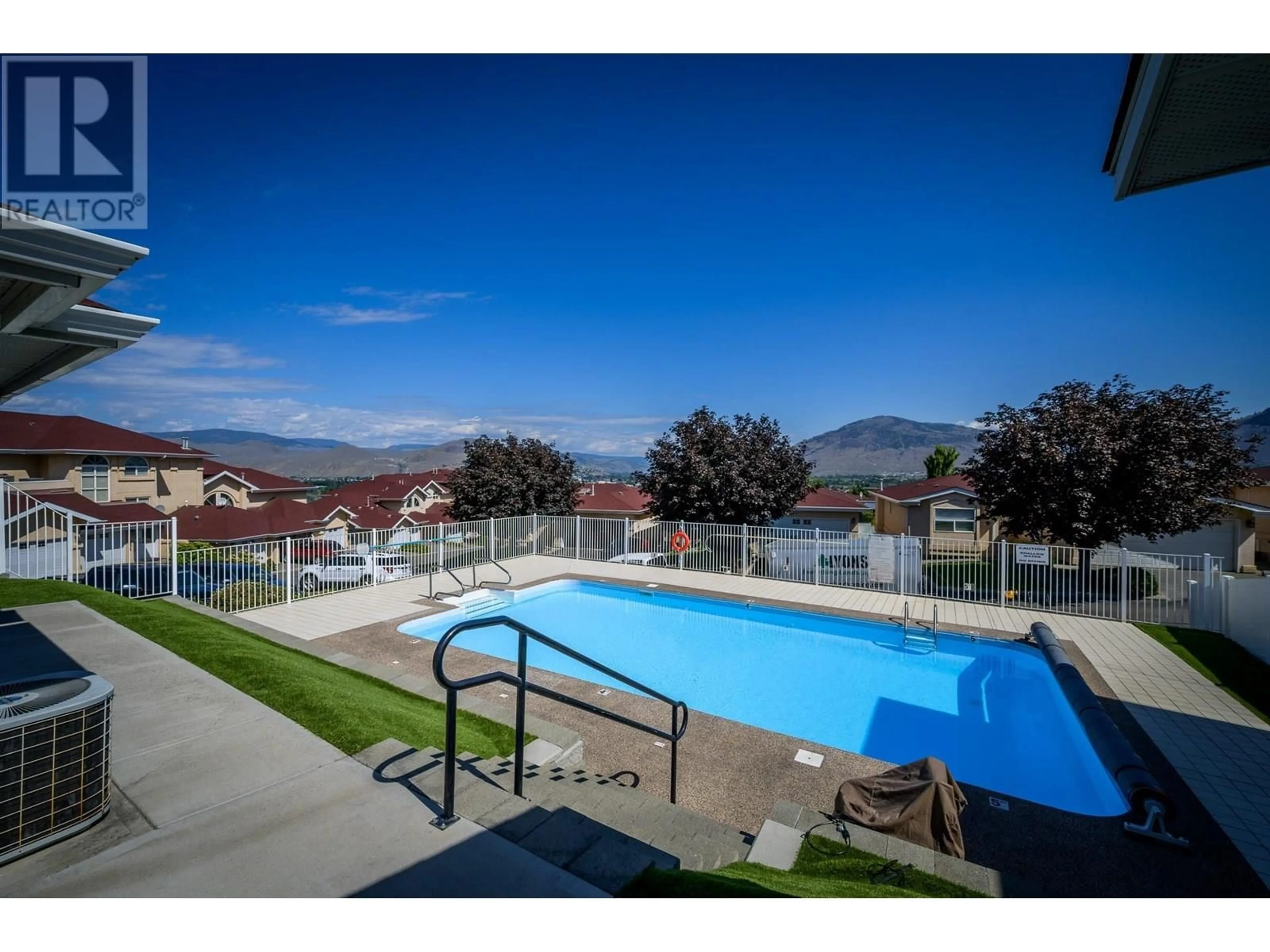 Pool for 824 - 15 HUDSON'S BAY TRAIL, Kamloops British Columbia V2C6S6