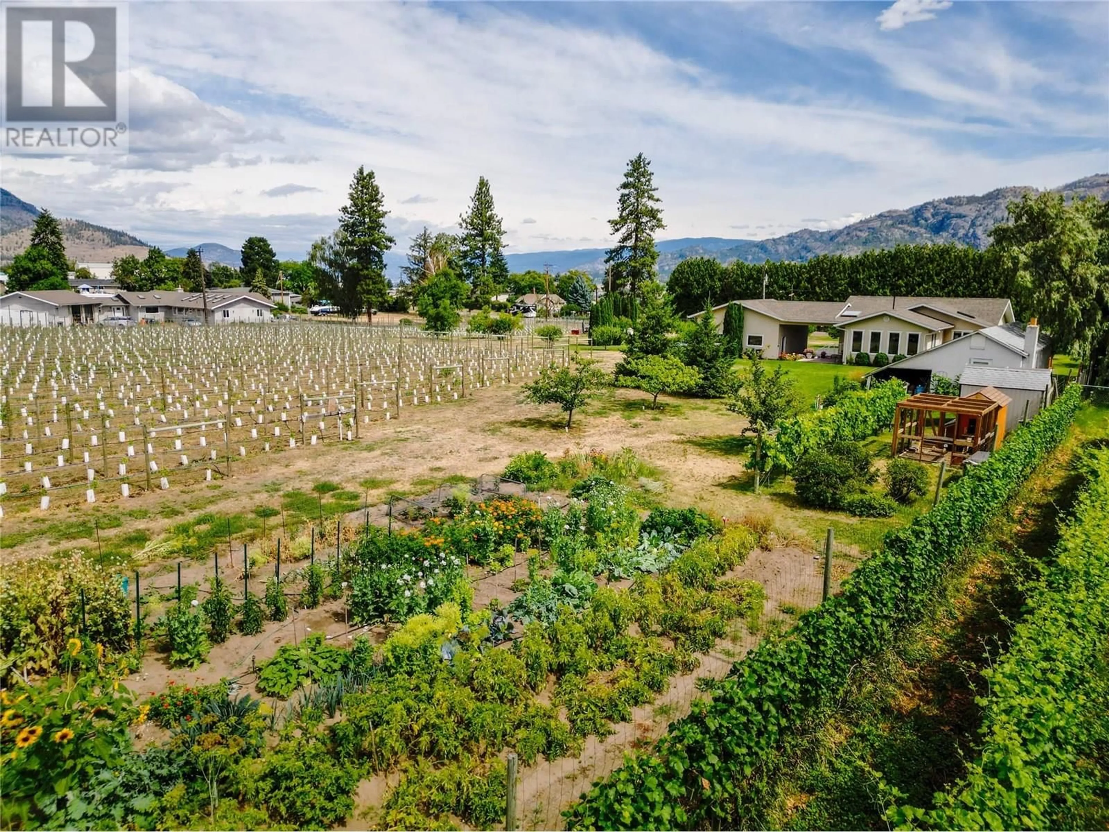 A pic from outside/outdoor area/front of a property/back of a property/a pic from drone, mountain view for 232 LINDEN AVENUE, Kaleden British Columbia V0H1K0