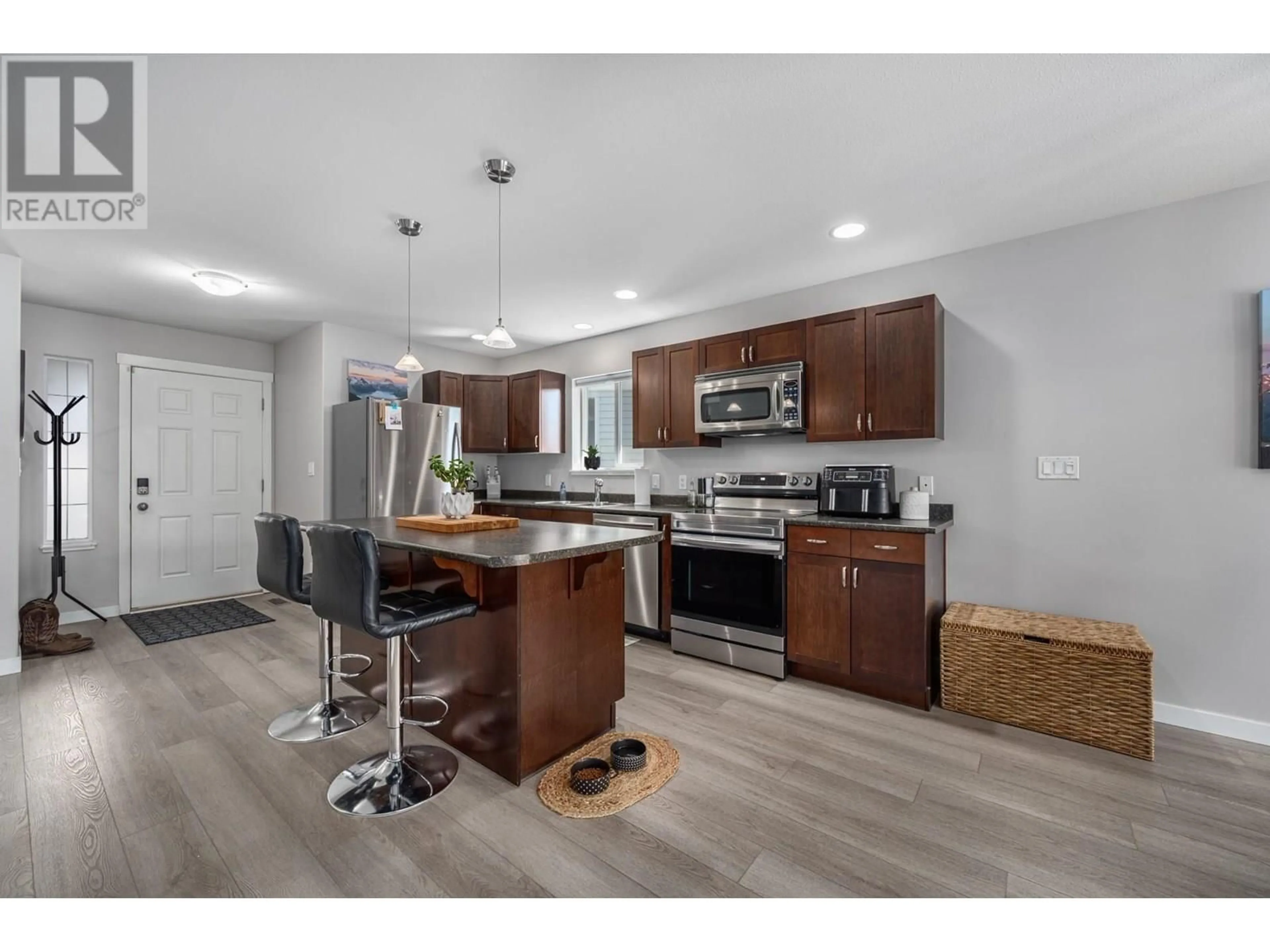 Open concept kitchen, unknown for 2 - 1900 HUGH ALLAN DRIVE, Kamloops British Columbia V1S0A8